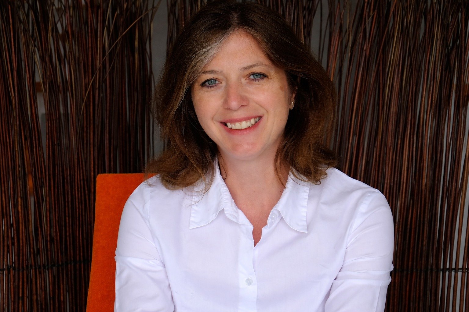 Porträtfoto Nadine Ladier, Heilpraktikerin für Psychotherapie in Wiesbaden