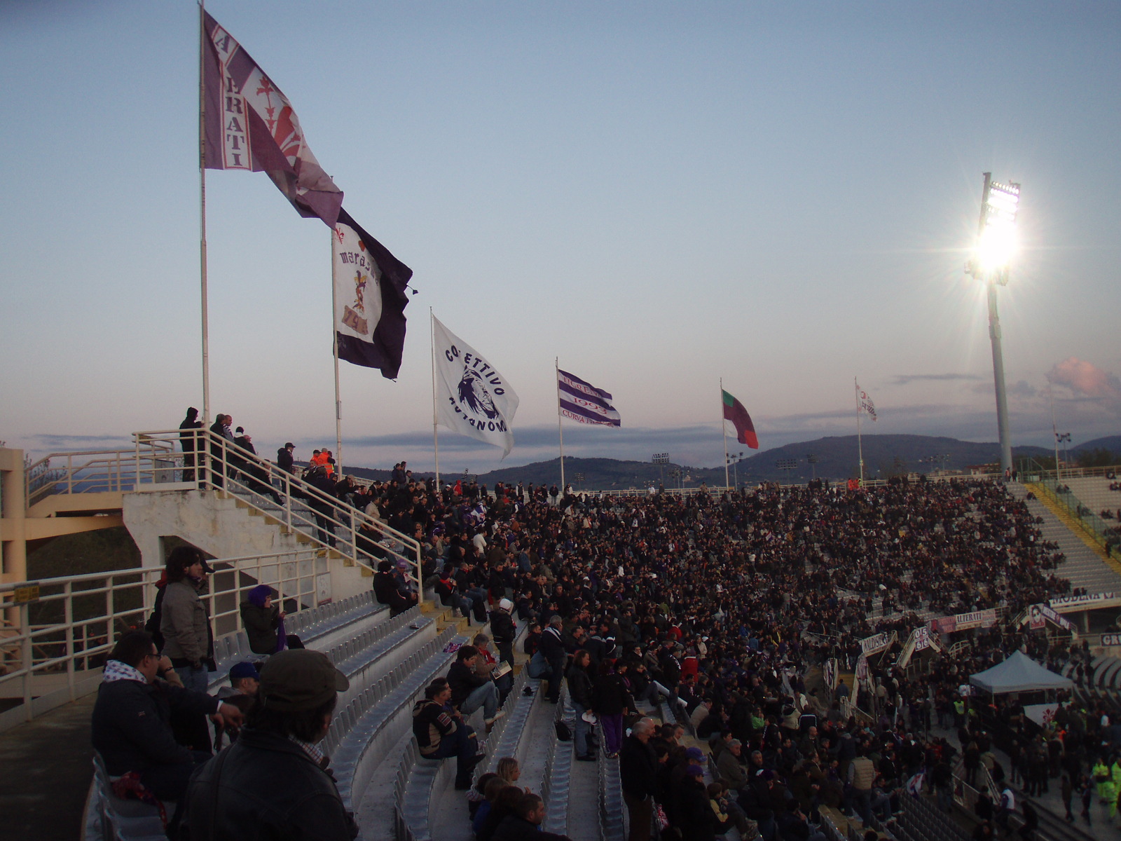 Fiorentina er i gang med sin bedste sæson i mange år. Fans drømmer om det første mesterskab siden 1969. Photo Credit: Avi Tattenbaum/ Flickr / CC BY-NC 2.0