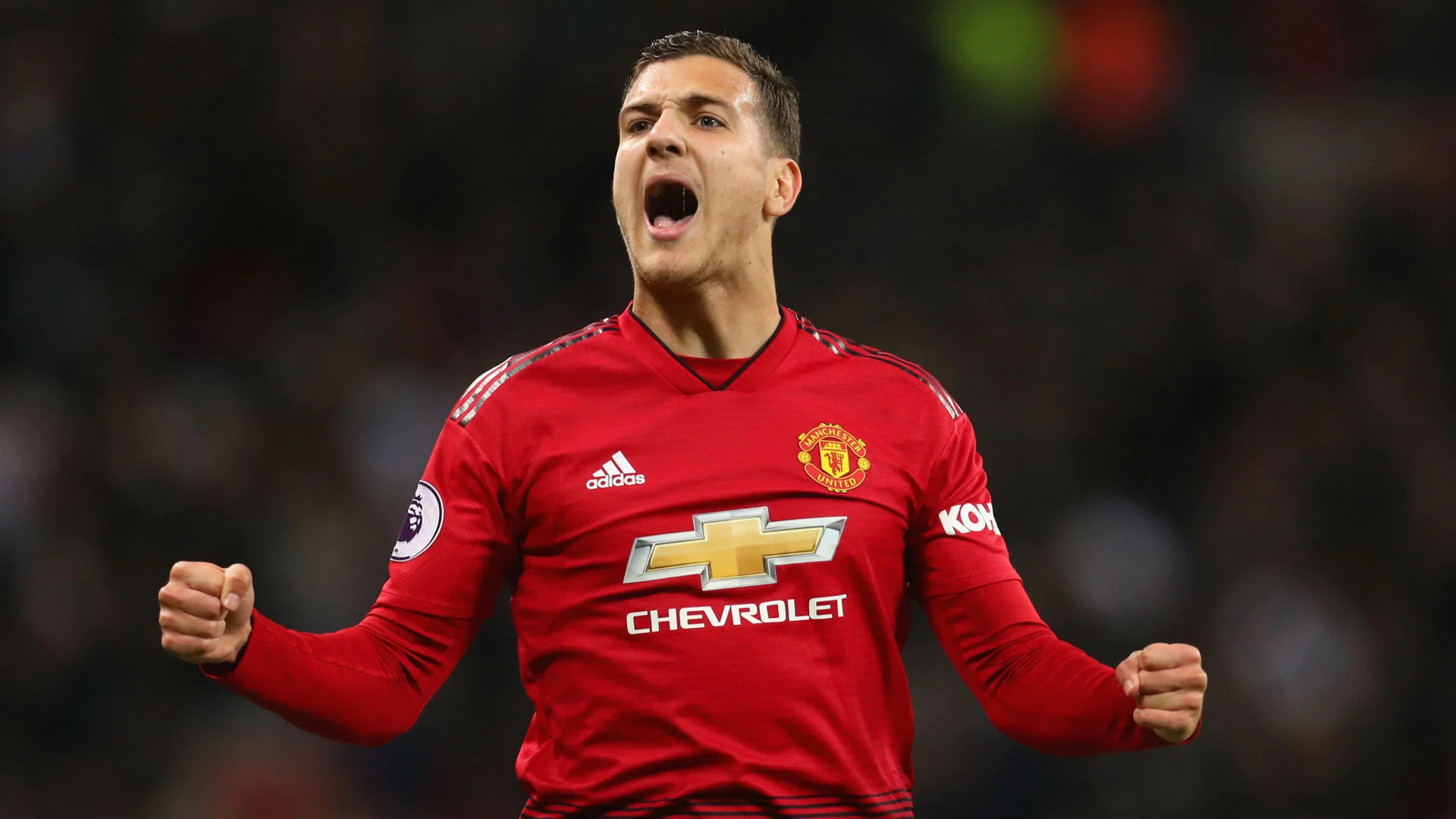 diogo-dalot-manchester-united-2018-19_1vupoolu6hg8f1snixmd2n3i8n.jpg