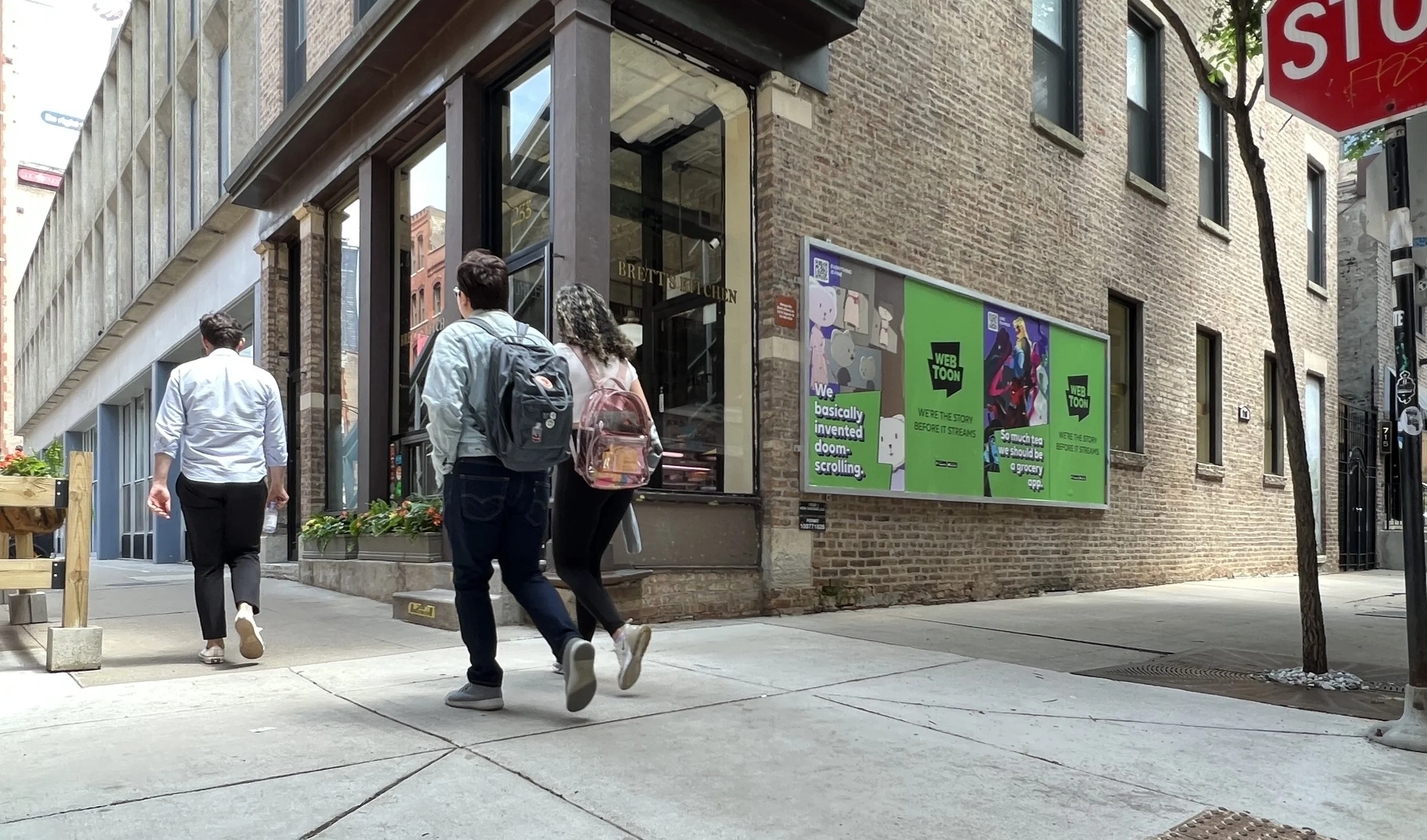 Reaching Customers in River North: Chicago Billboard Cost, Locations, Formats, & Neighborhood Data