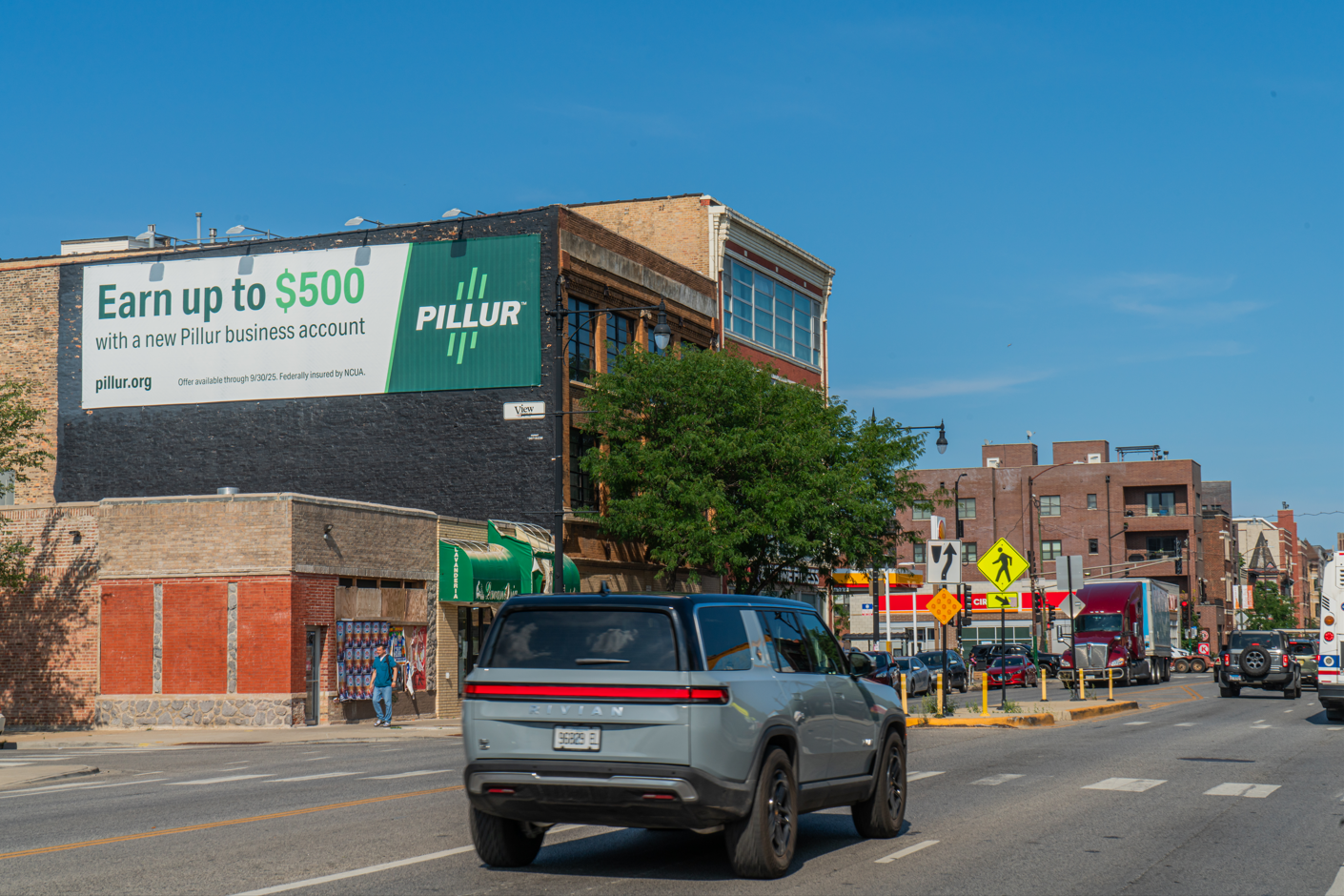 Top 8 Mistakes First-Time Billboard Advertisers Make (And How to Avoid Them)