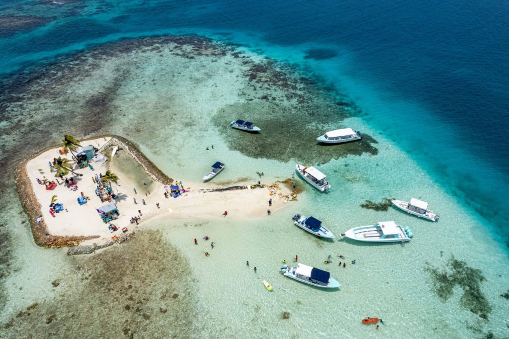 A birds-eye photograph of Silk Caye
