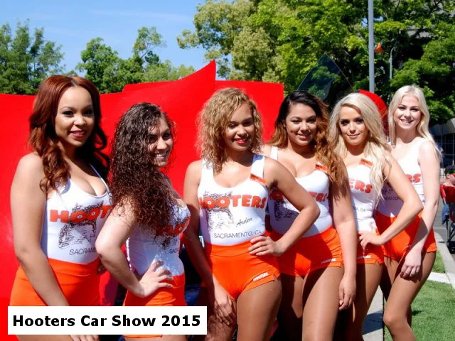 Hooters-2015.jpg