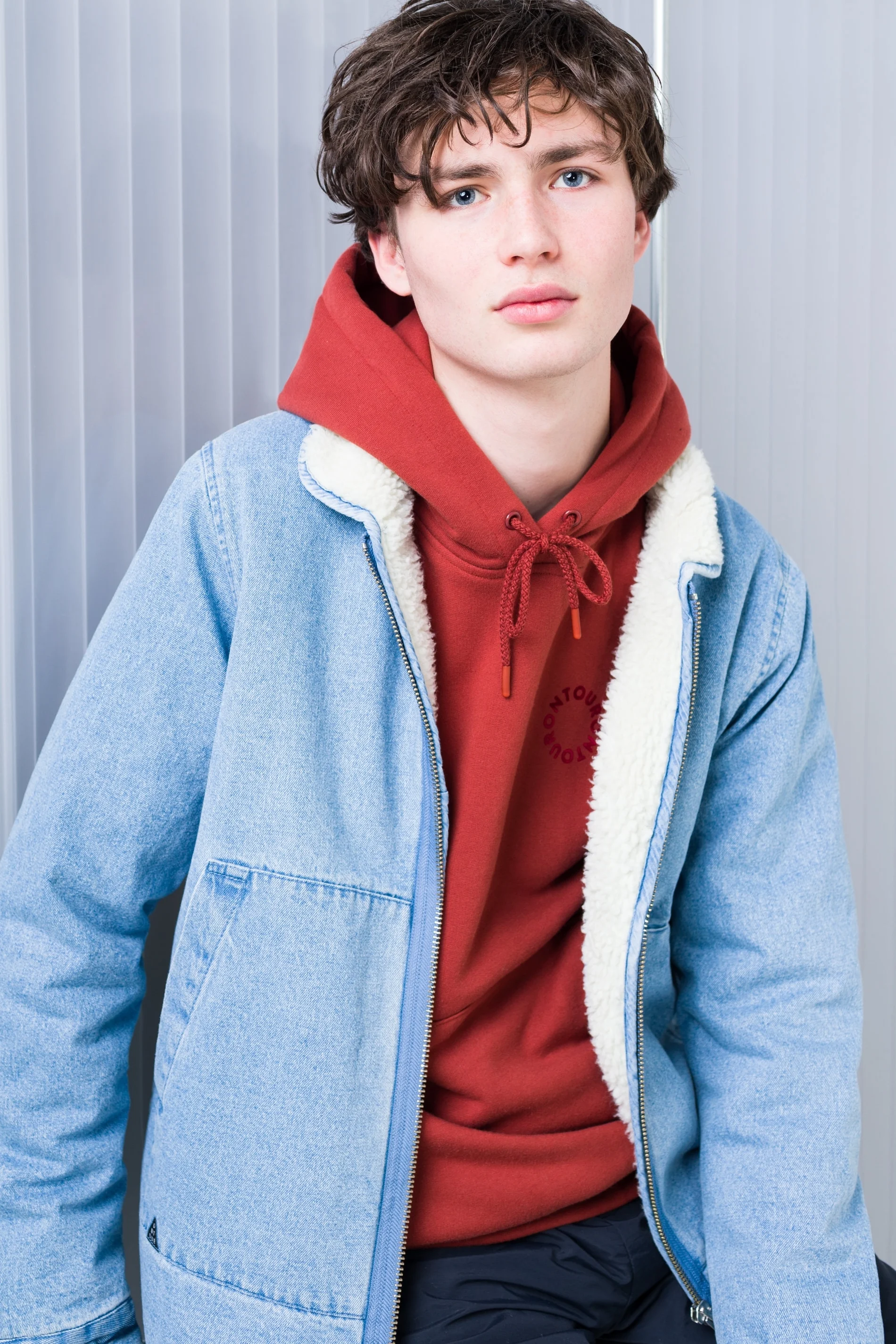 AW18-Ontour-lookbook-studio-hires-300dpi-12.jpg