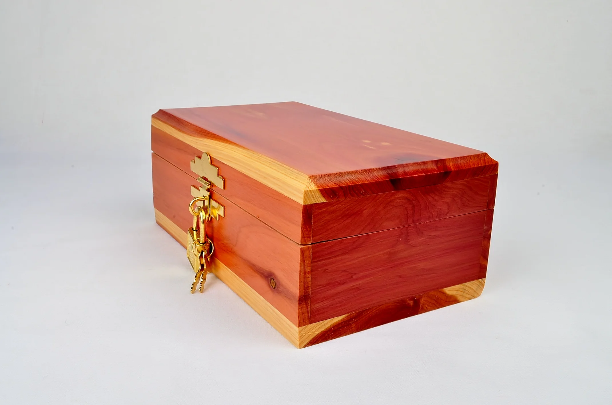 cedar urn 6.jpg