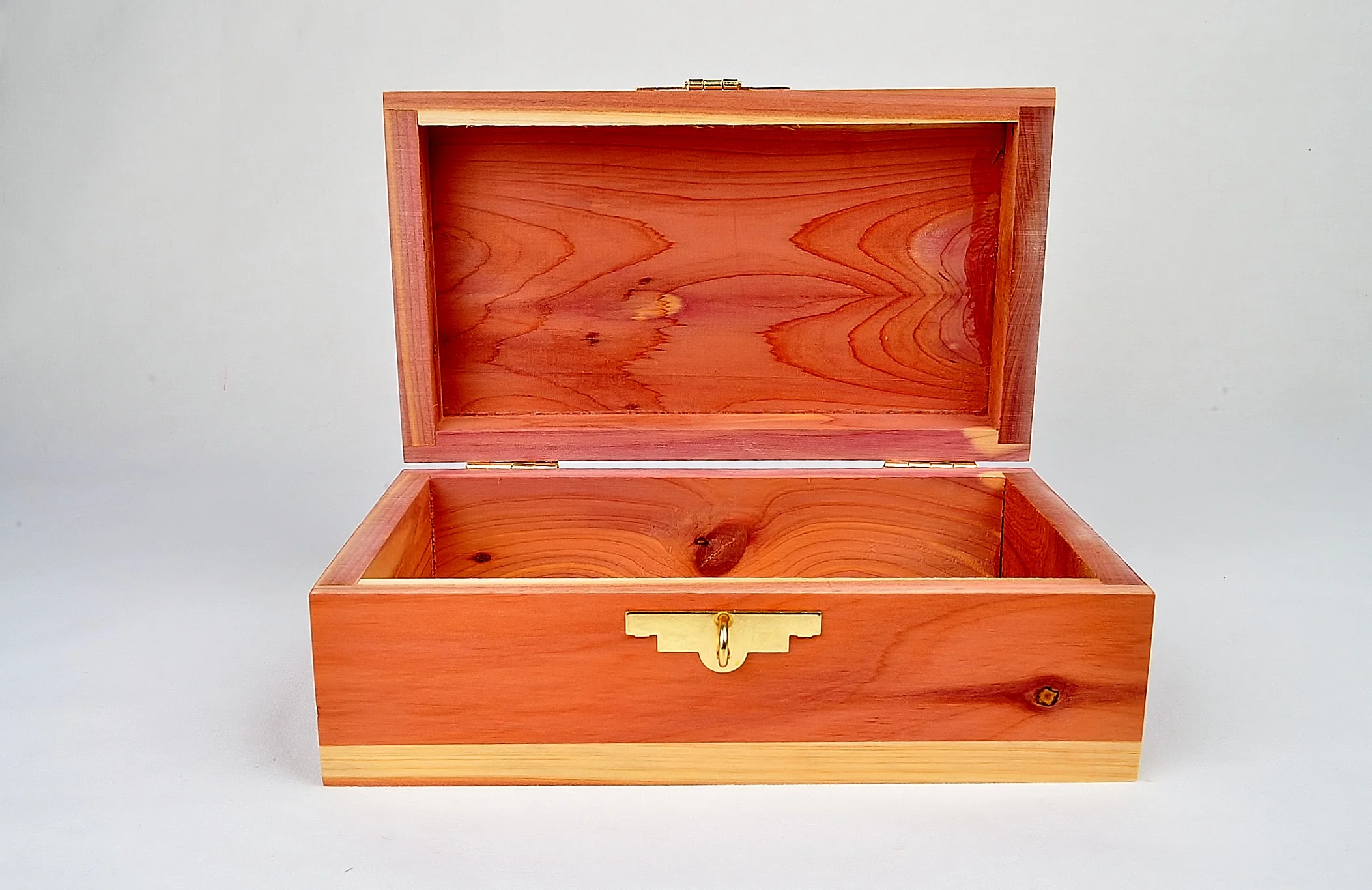 cedar urn 5.jpg