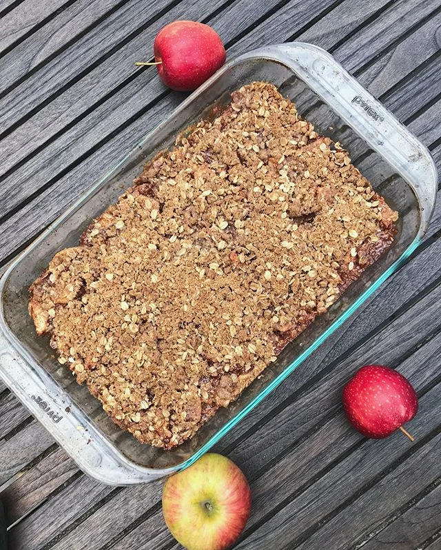 You voted, but we may have vetoed 😬⠀⠀⠀⠀⠀⠀⠀⠀⠀
⠀⠀⠀⠀⠀⠀⠀⠀⠀
We picked so many apples we didn't know what to do with them. We spent our Sunday at @HarvestMoonOrchard.⠀⠀⠀⠀⠀⠀⠀⠀⠀
We spent most of our time sampling foods. We got lobster rolls  from the @mtkis