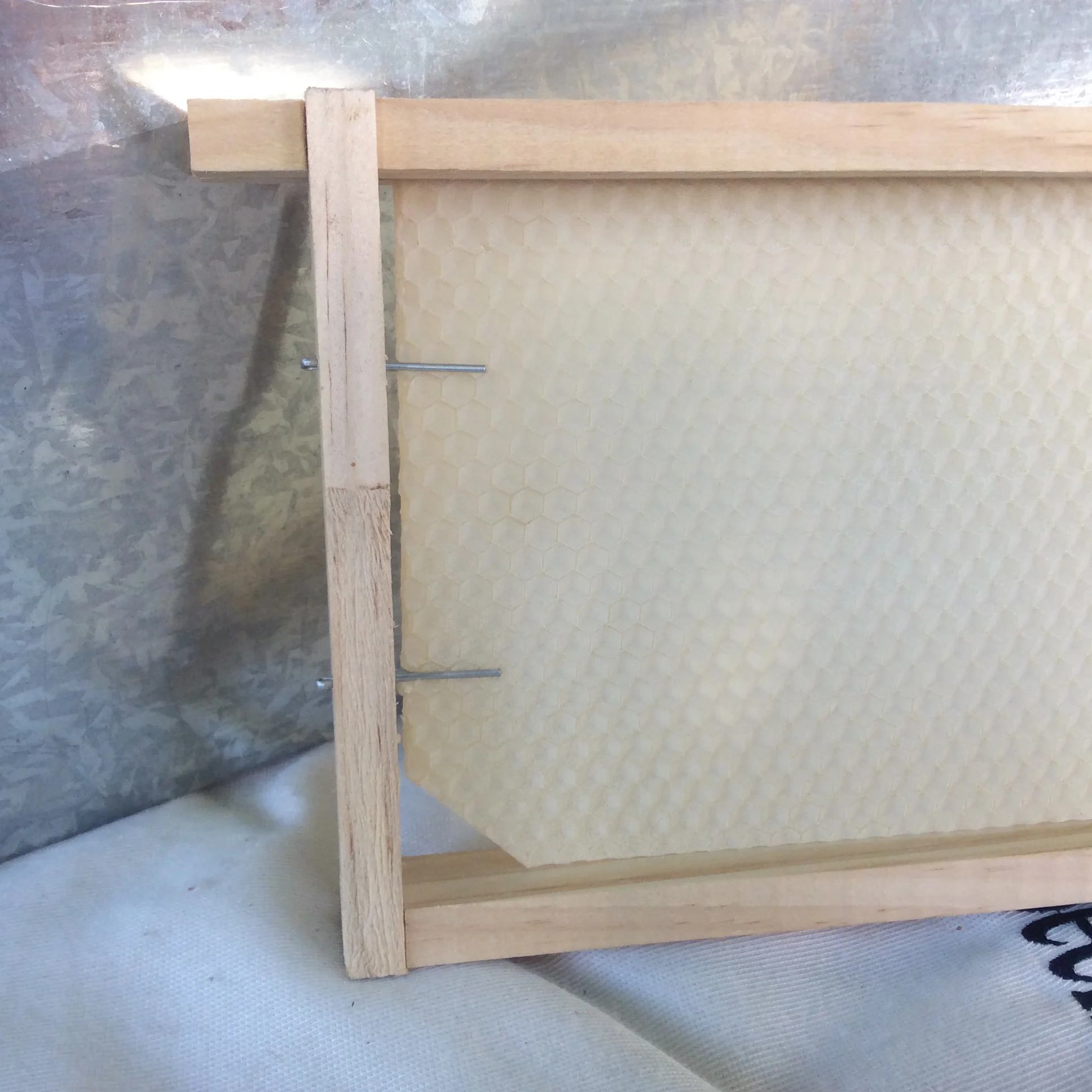 Split pins holding the foundation.