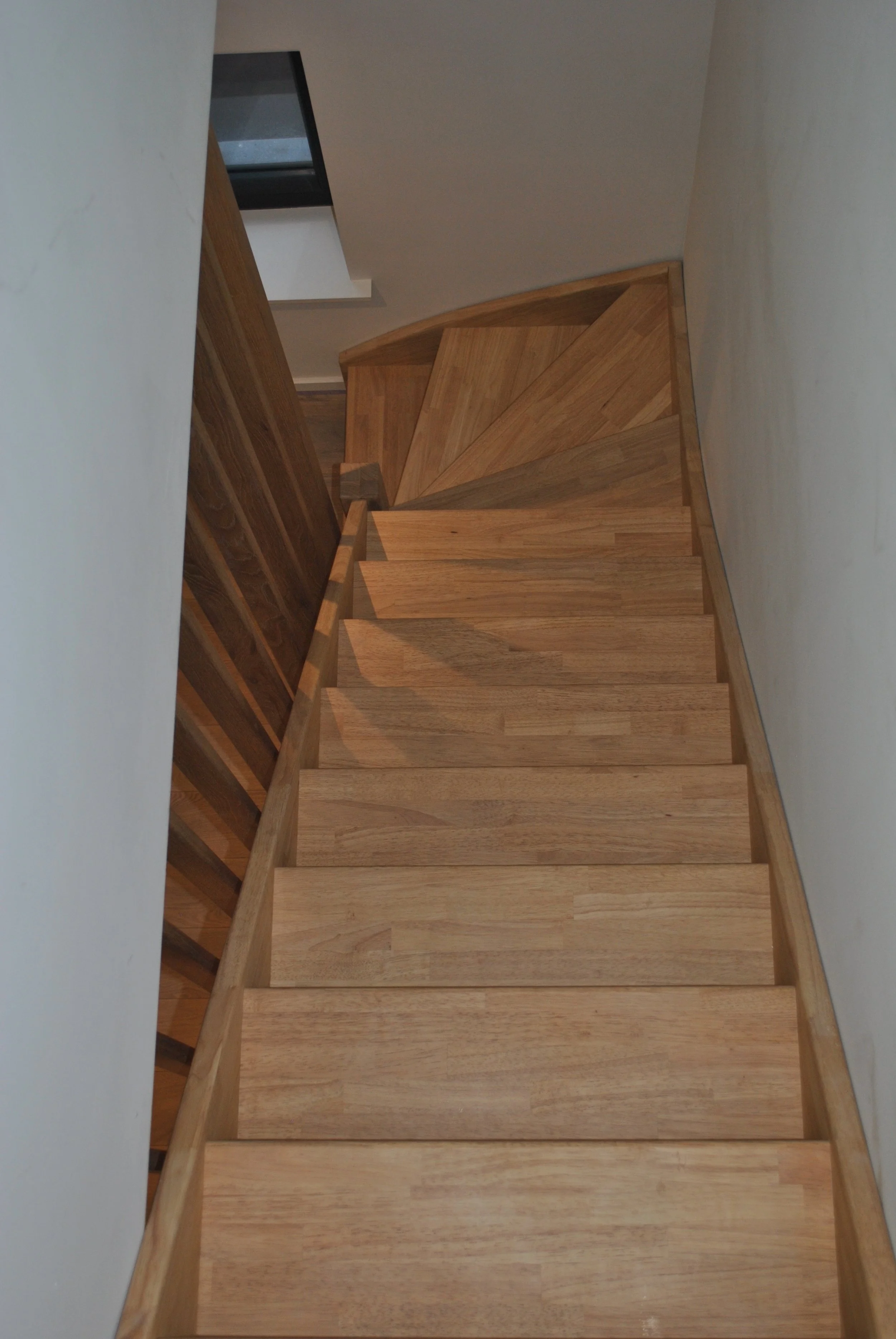 Trap in rubberwood