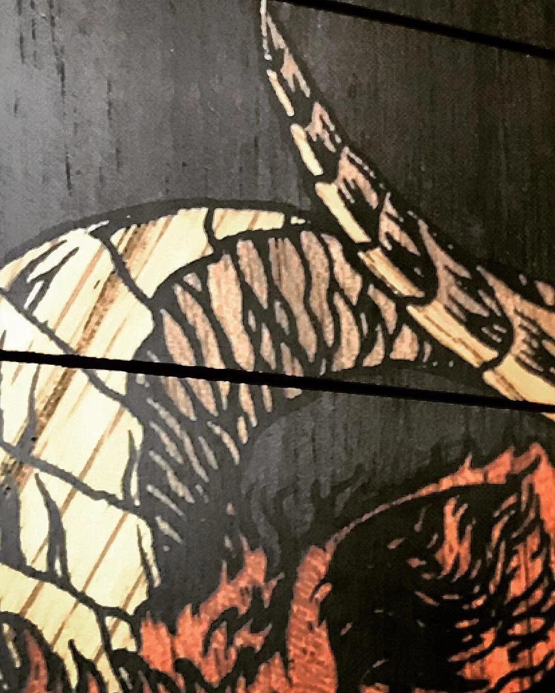 Bit of inlay detail now that it has been finish sanded. Oaken horn with walnut shadows. Ready for frets!