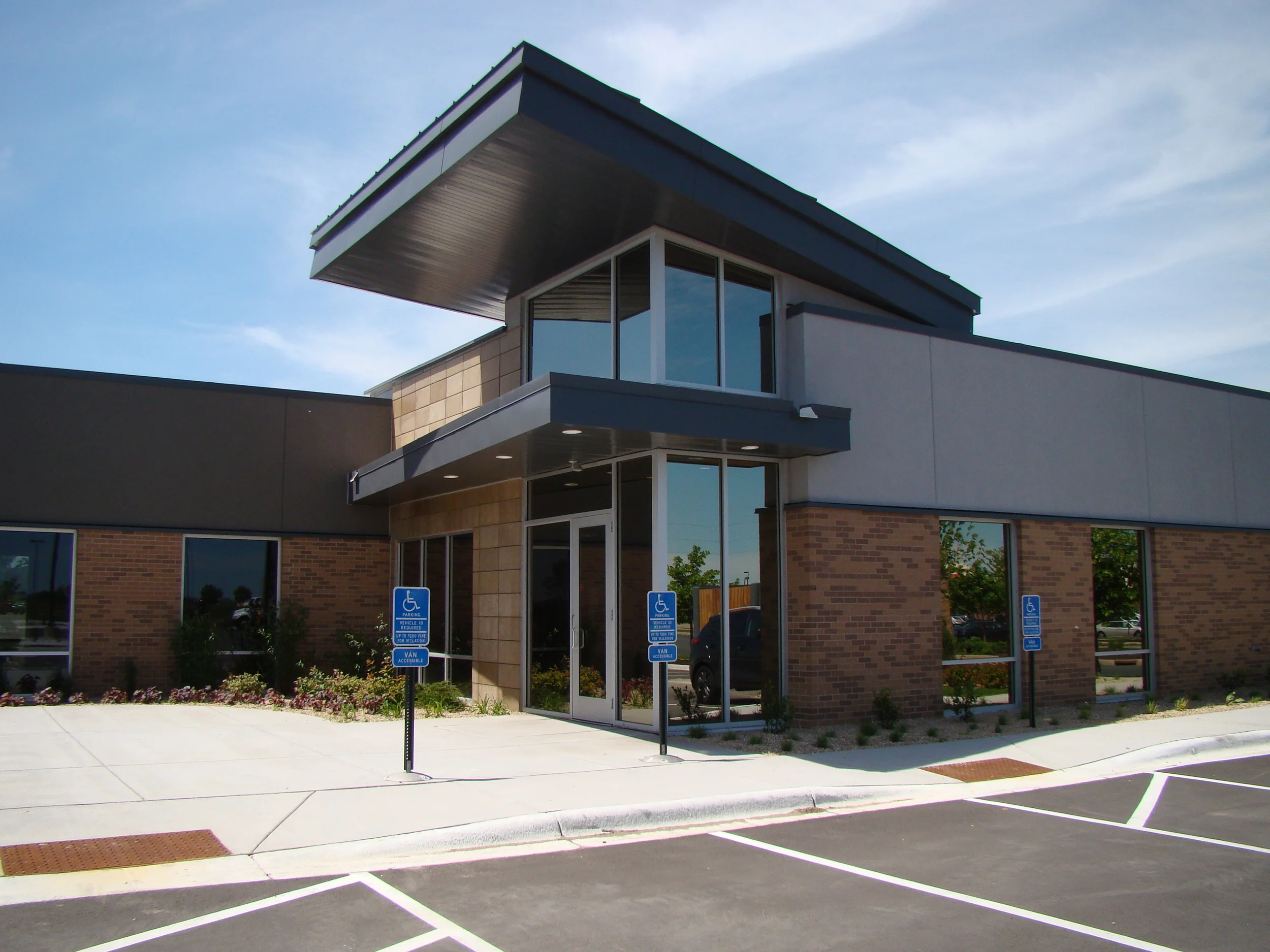 Grove Eye Care Carytown - 7z1ov2f