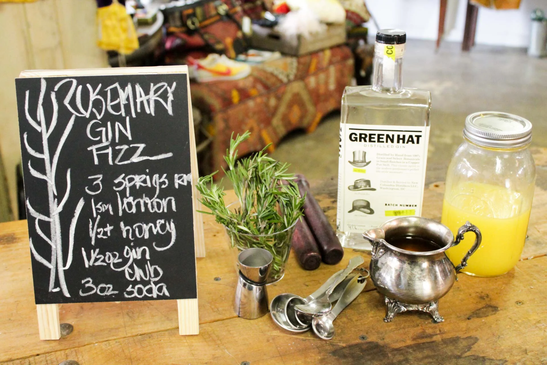 Cocktail Recipe: Rosemary Gin Fizz