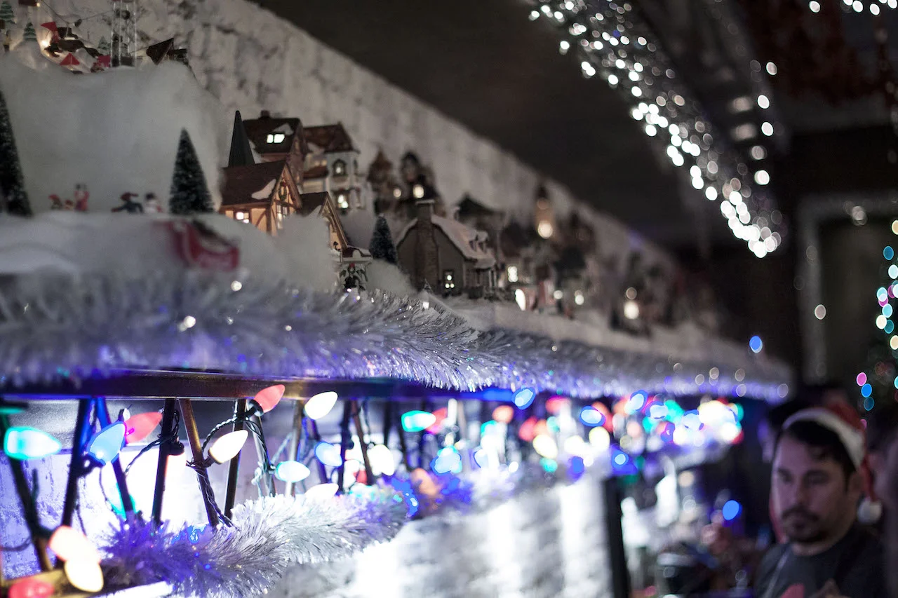 christmas-popup-bar-8.jpg