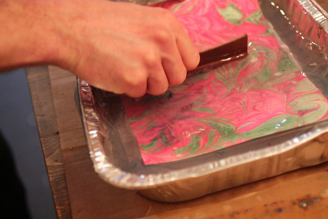 How To Make Marbled Paper or Marbled Fabric — Distill Creative