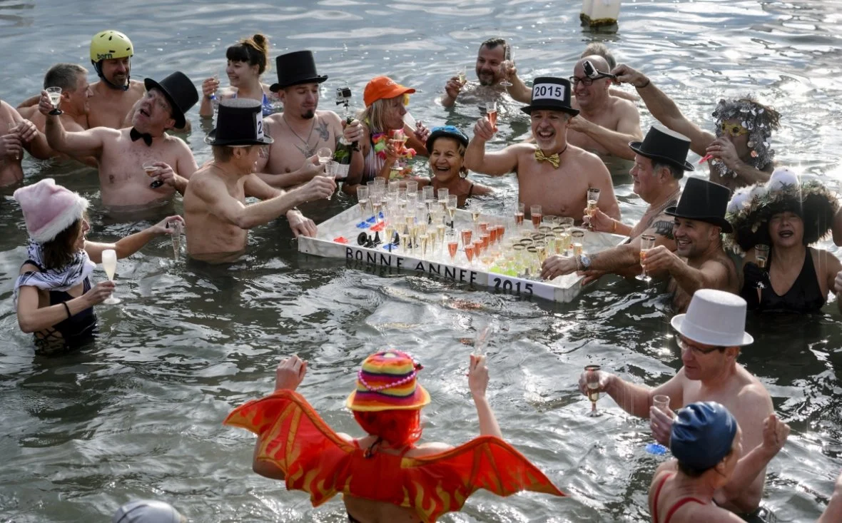 Cheers, Happy New Year!