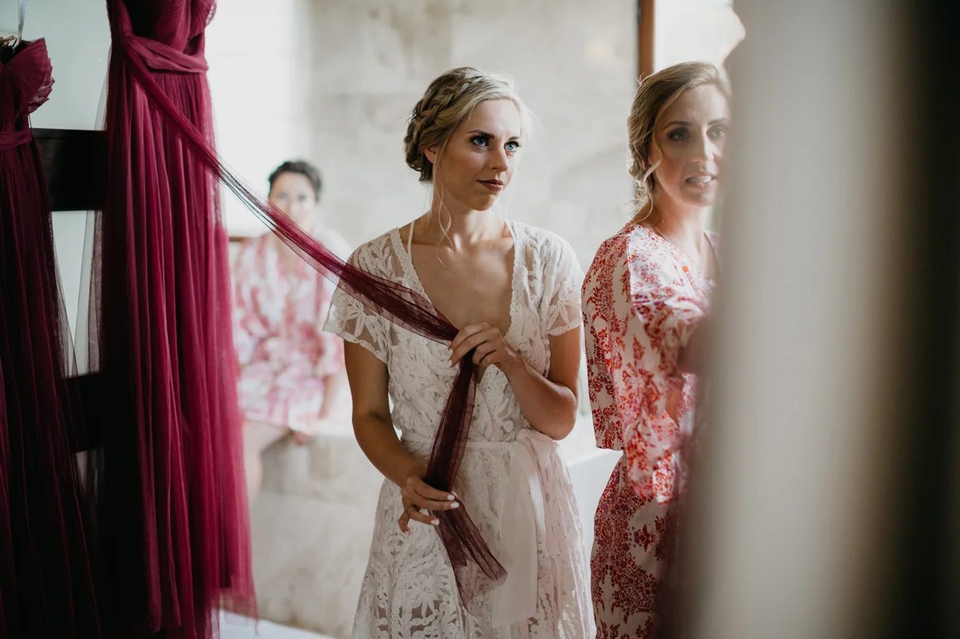 Lauren_Brody_GettingReady-29.jpg