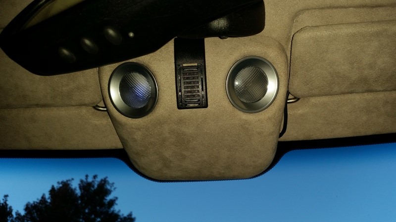 V8 Vantage map light pod. It'll probably be the same in the DB9 and DBS.