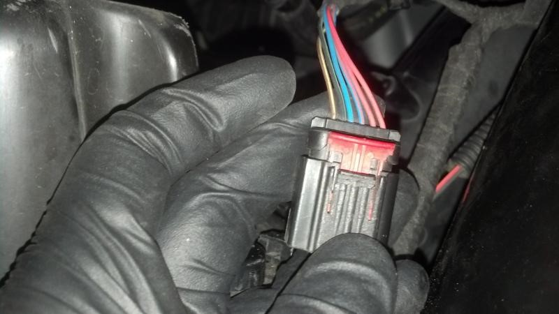 MAF sensor harness plug and its security clip.