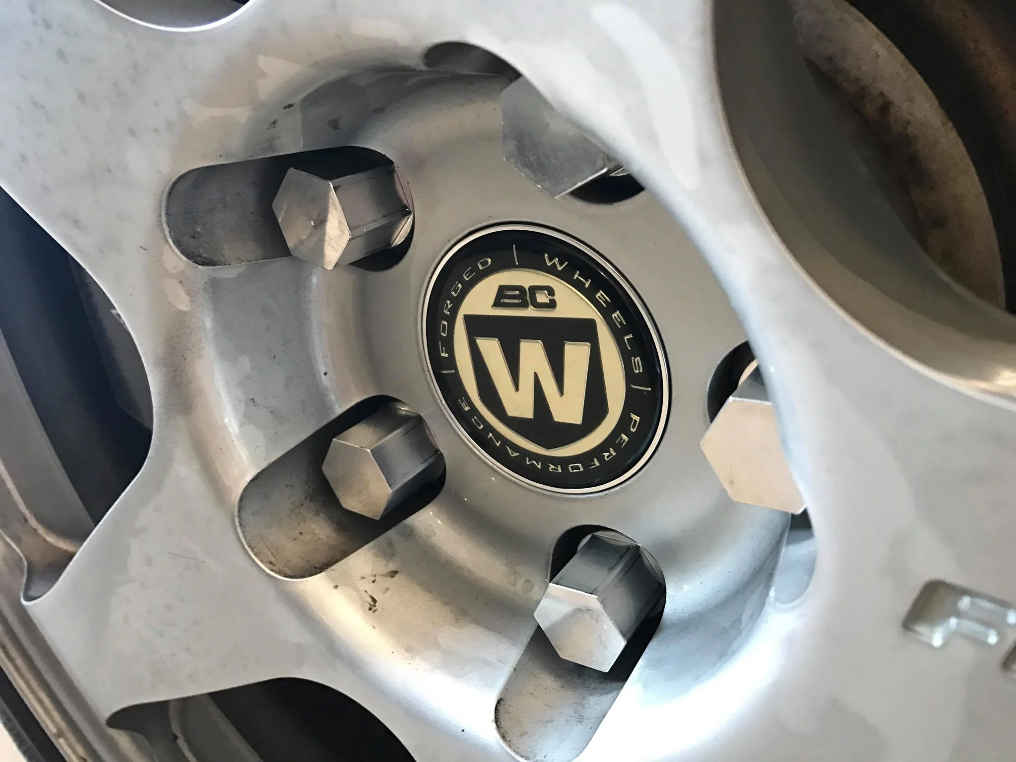 V1 lug nuts testing.jpg