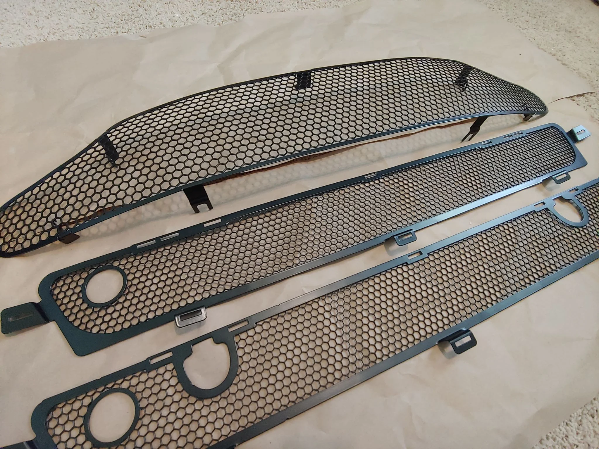 AMR Grille w Hex Lower Mesh 1.jpg