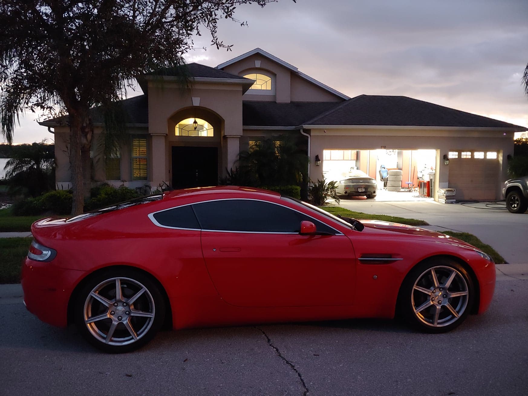 Last pic of Red V8V.jpg