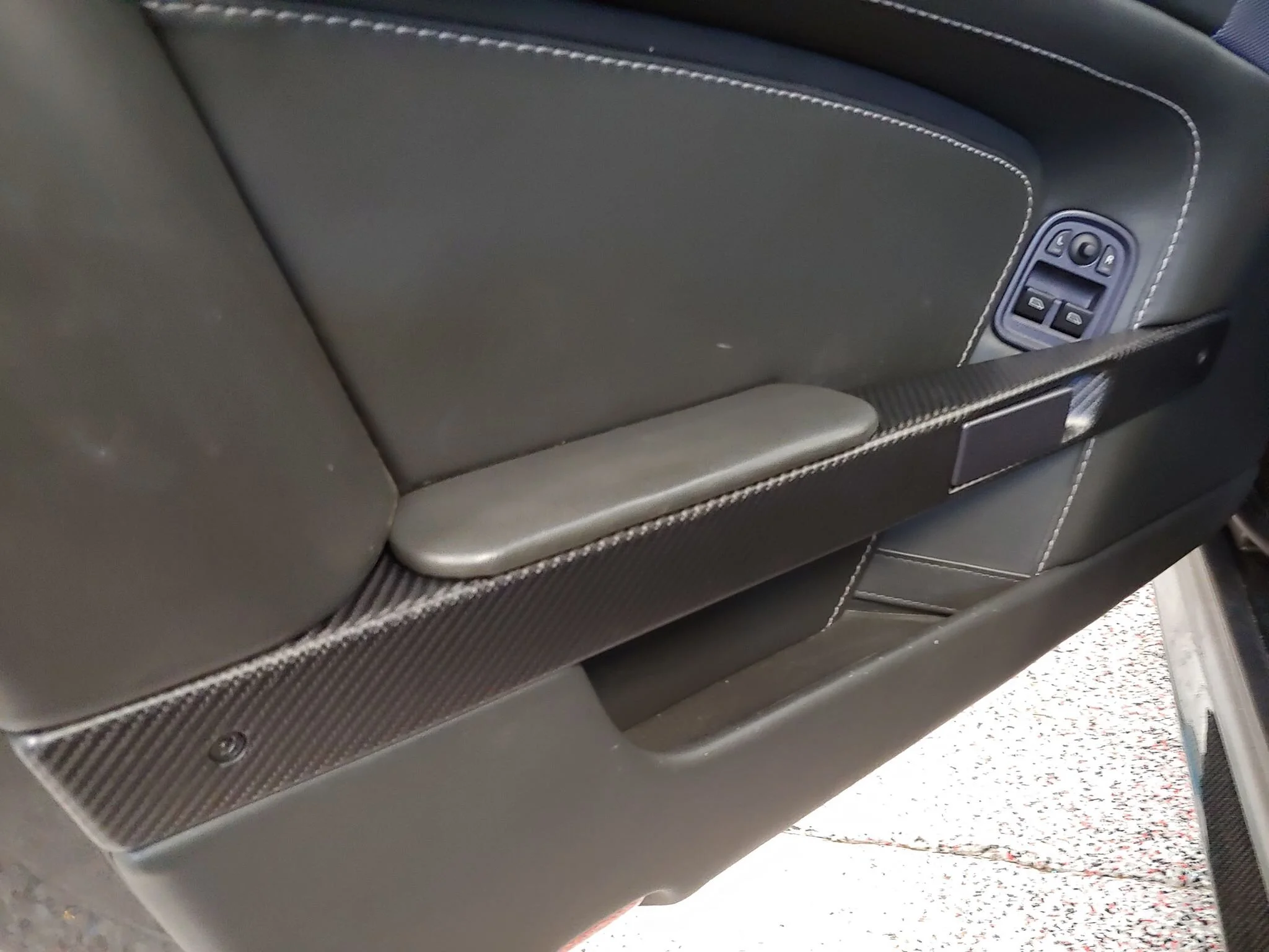 Door bar ECPS.jpg