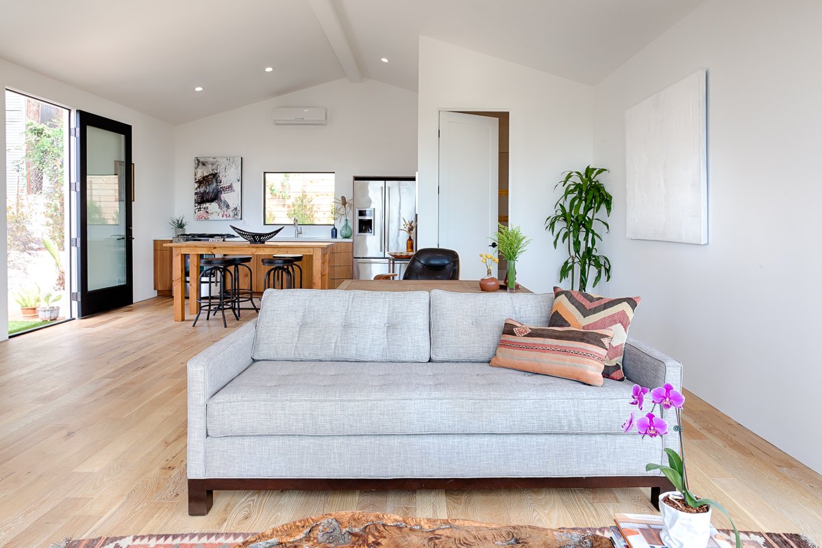 Fully outfitted kitchen, spacious bathroom, workspace and living area all within the 500 square foot foot print.