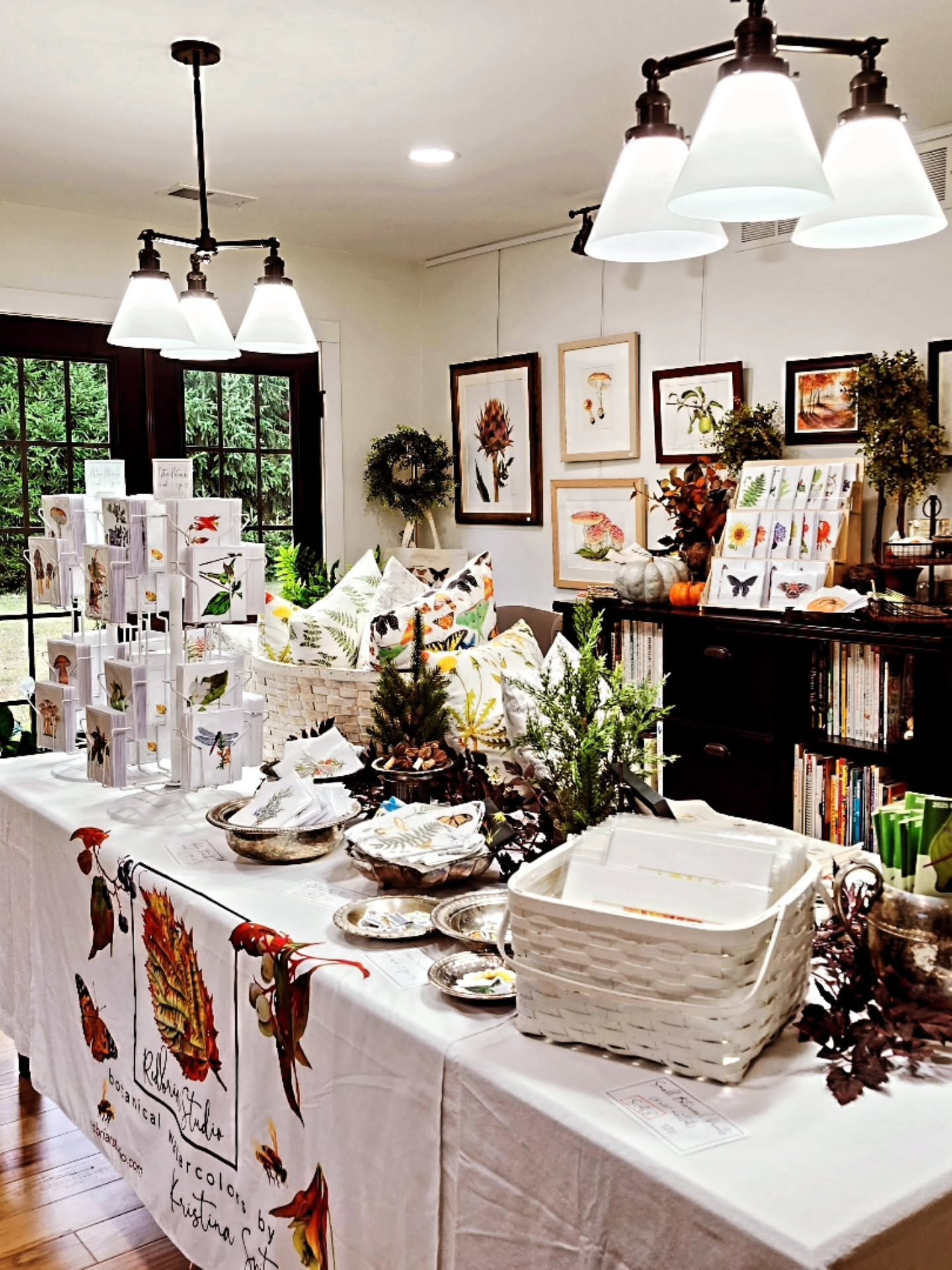 Sincerely, Thank You❤️ For following along, coming to my markets, workshops, studio classes, private parties, and all the things!
Let's keep on creating and seeking beauty in the world everyday❤️