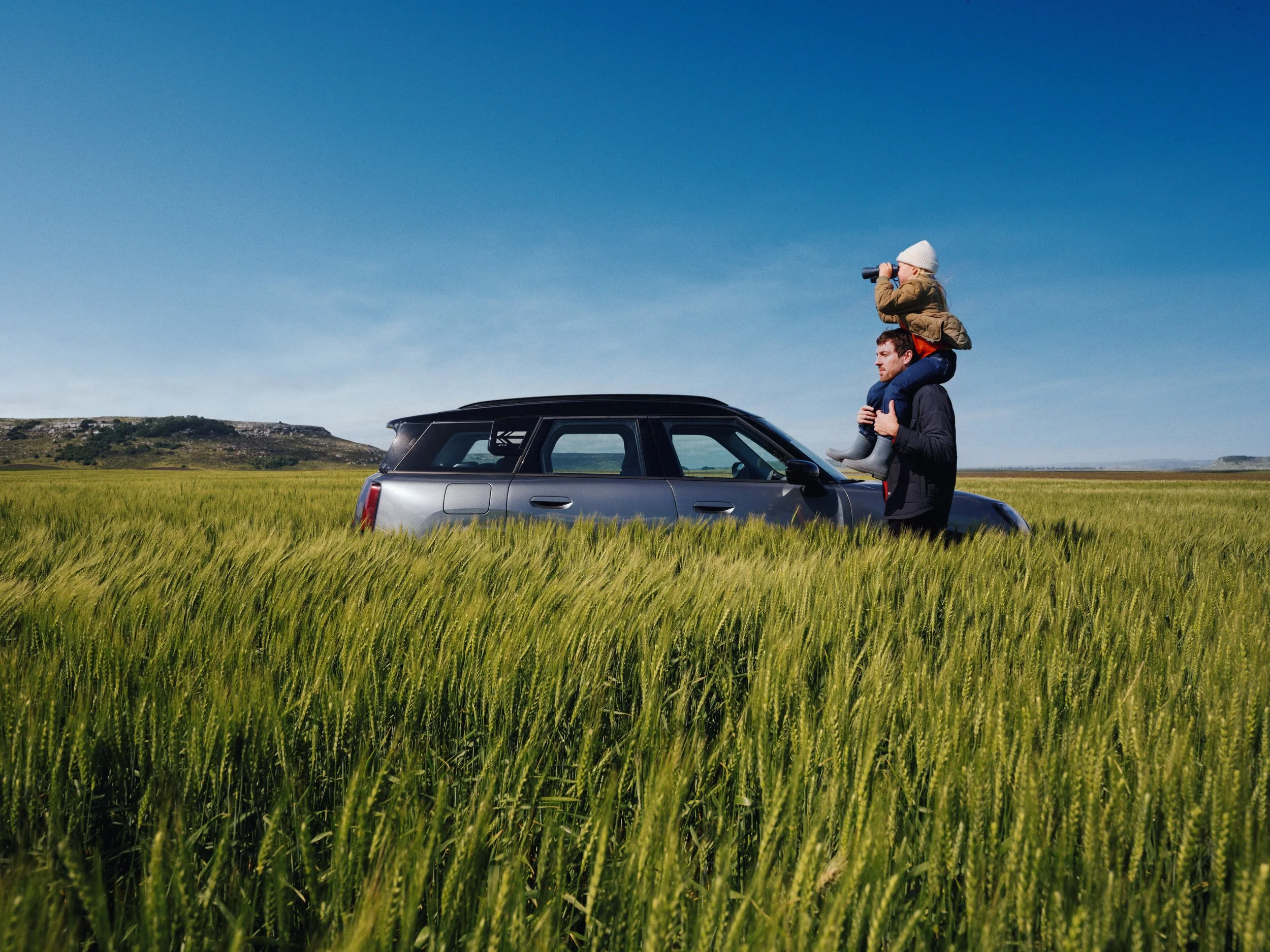 020_BAM_MINI_COUNTRYMAN_MOTIV_00_FREESTYLE_FULL_SIDE_FULL_FRONT_0069_v08.jpg
