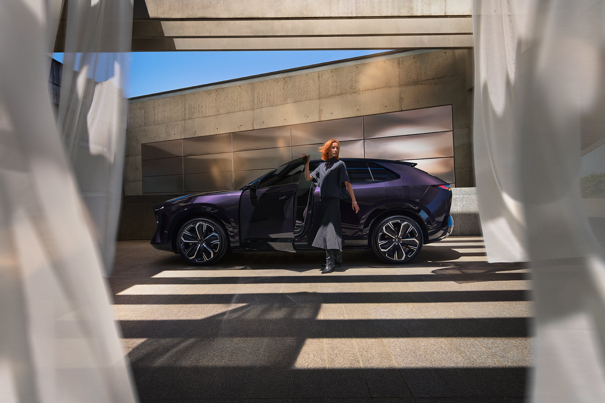 BAM_MAZDA_J90K_MOTIV_00_EXT_FREESTYLE_FULL_SIDE_PORTIA_0288_V05_FIN_RGB.jpg