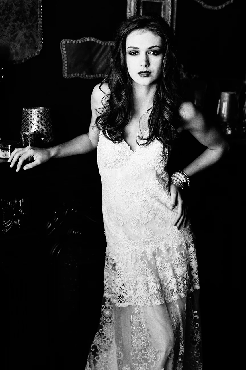 Modern-Love-Photography-Editorial-Gallery-One-4.jpg