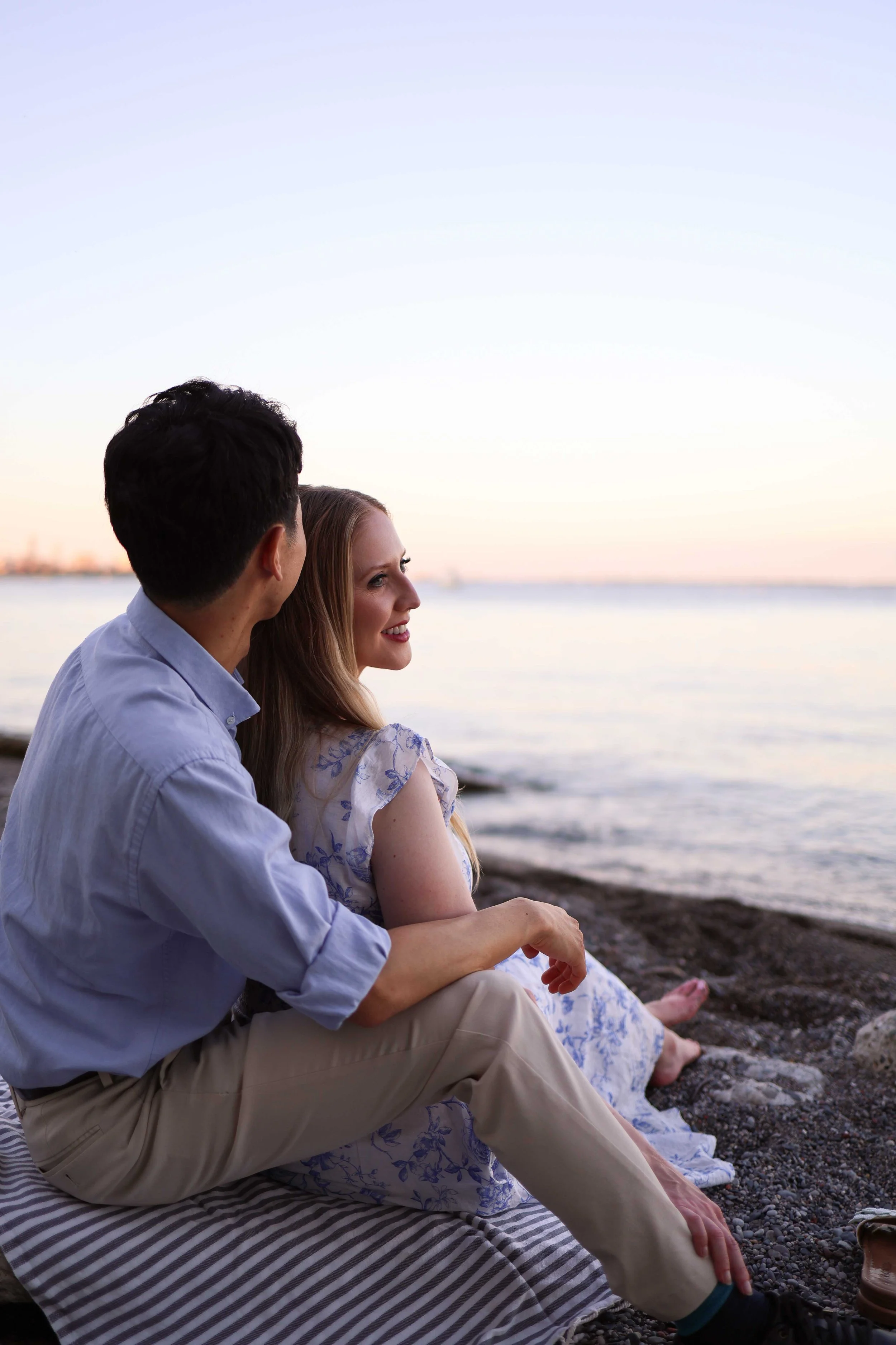 Humber Bay engagement photoshoot, Etobicoke — lakefront couples photography by Makacek Studios