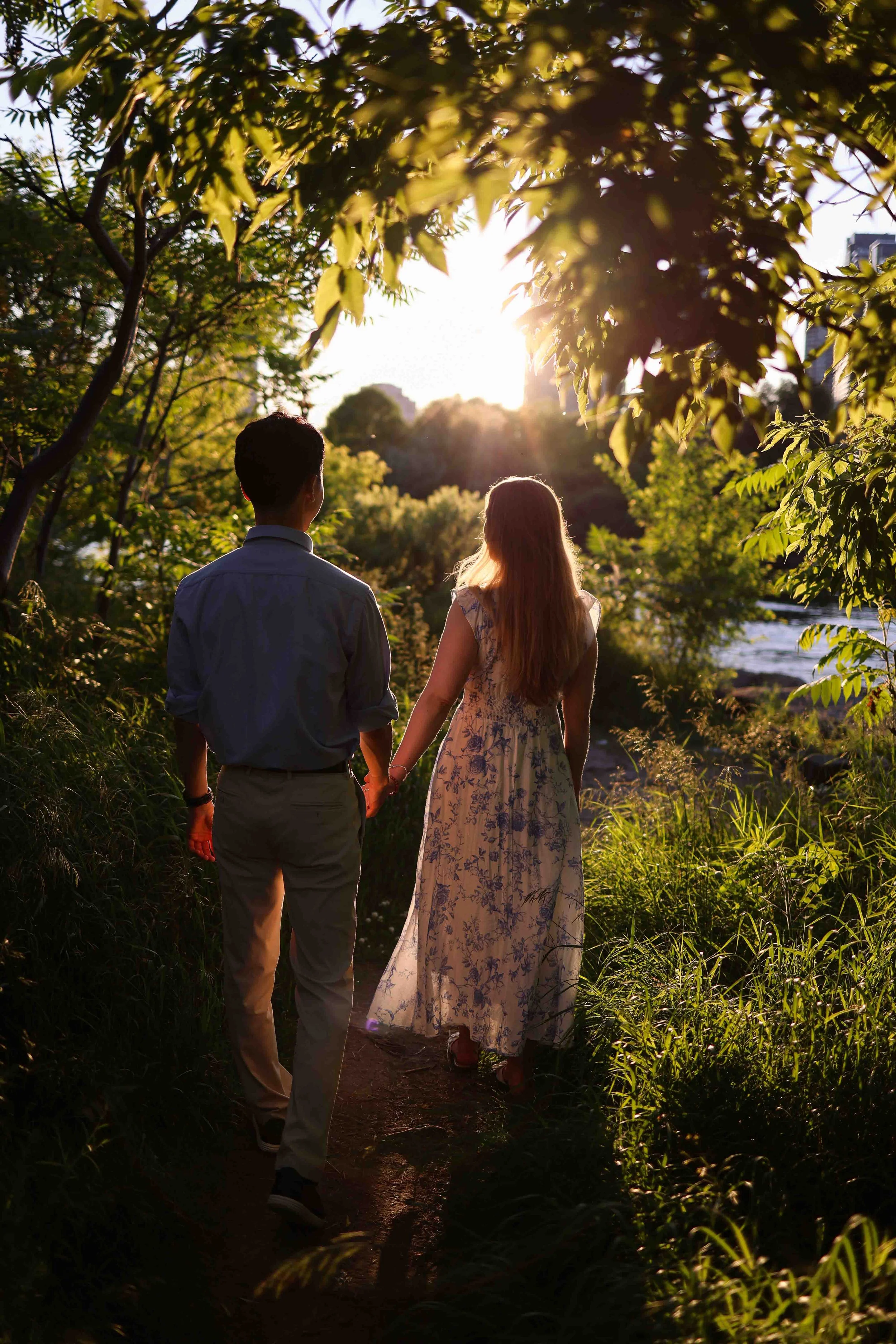 Humber Bay engagement photoshoot, Etobicoke — lakefront couples photography by Makacek Studios