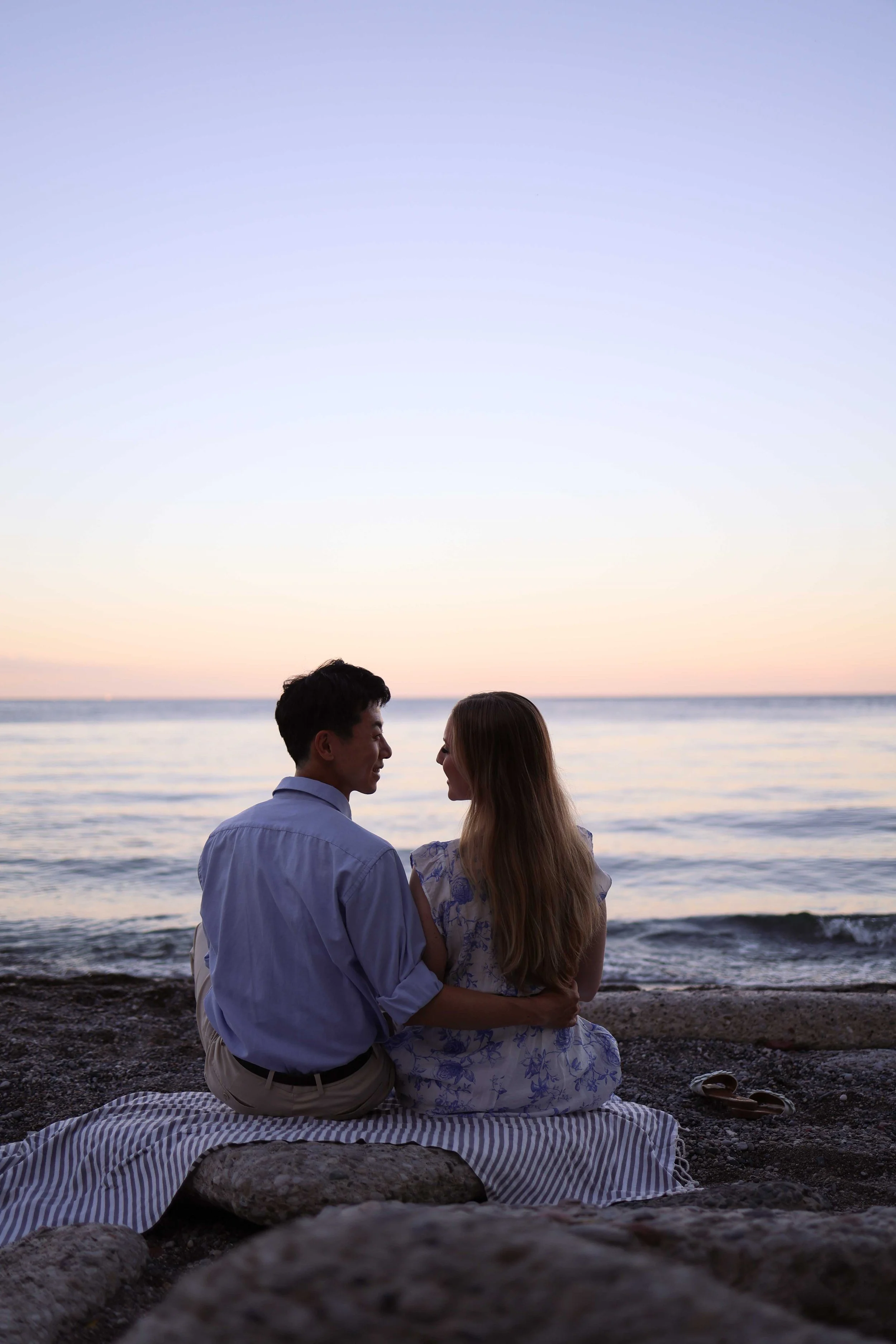 Humber Bay engagement photoshoot, Etobicoke — lakefront couples photography by Makacek Studios