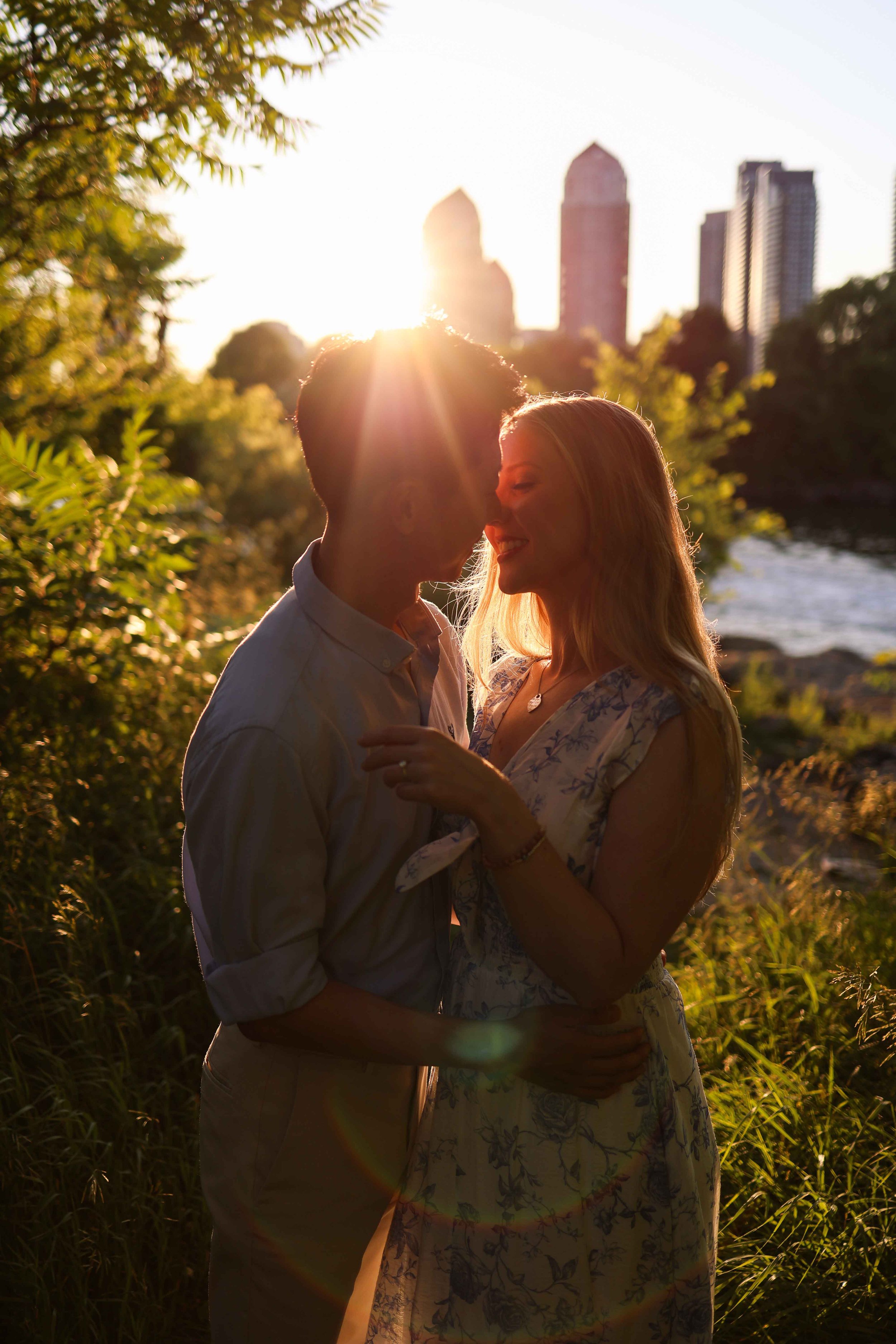 Humber Bay engagement photoshoot, Etobicoke — lakefront couples photography by Makacek Studios