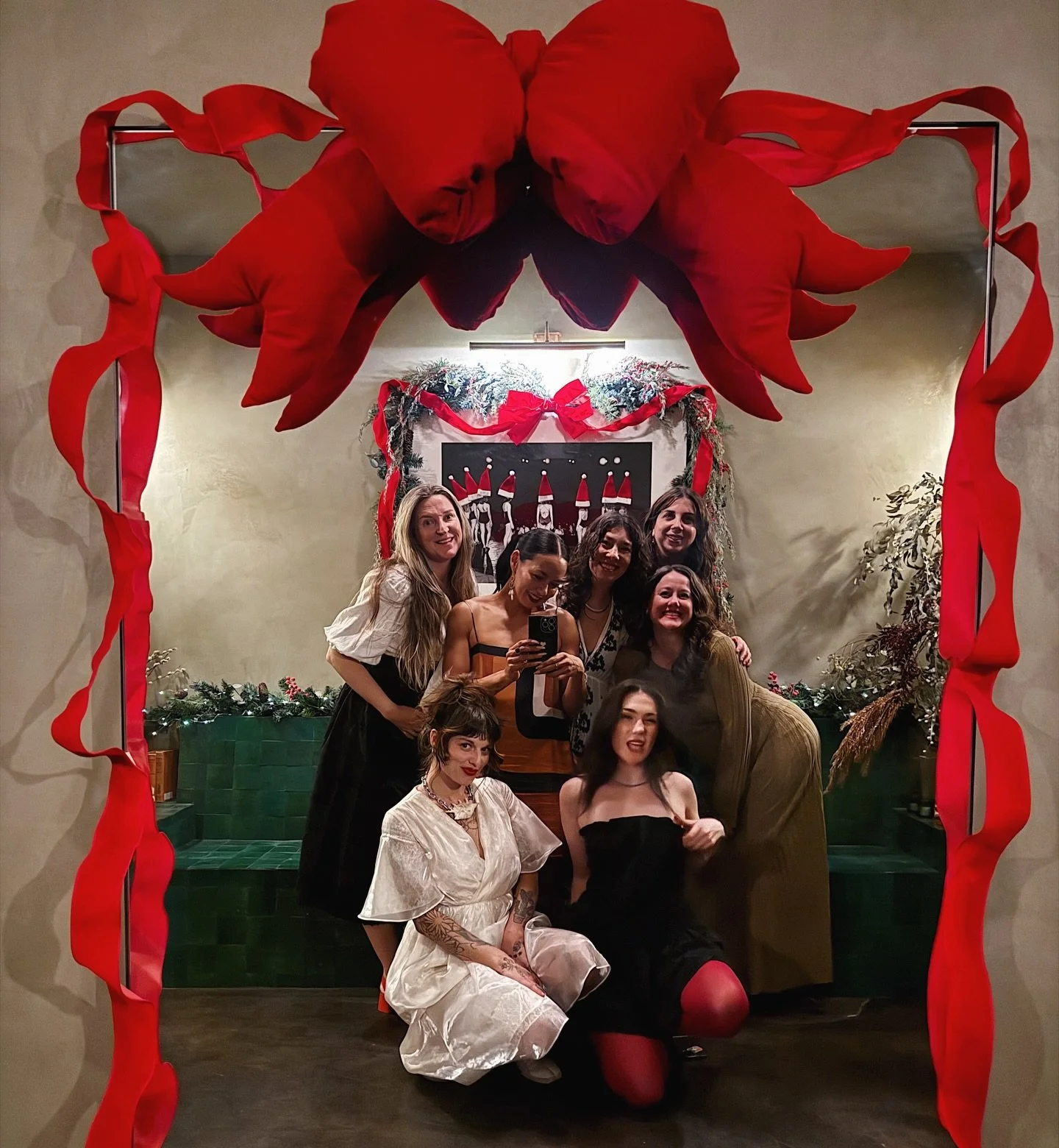 Celebrating the team that creates magic all year long ❤️

Happiest Holidays from the Bloom + @pueblahouse crew 🎀
#bloombabes #florist #happyholidays