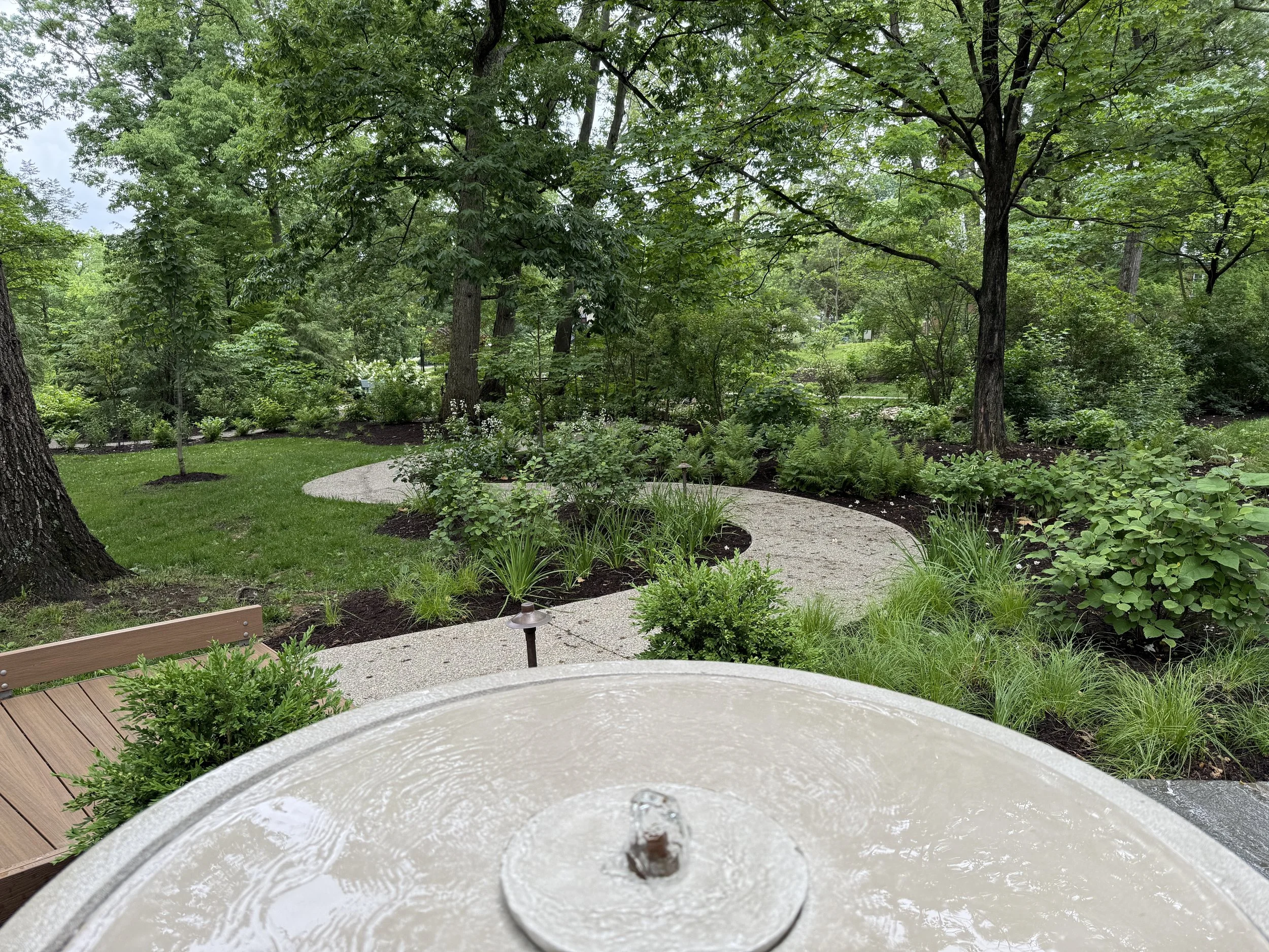 fountain_curved_path.JPG