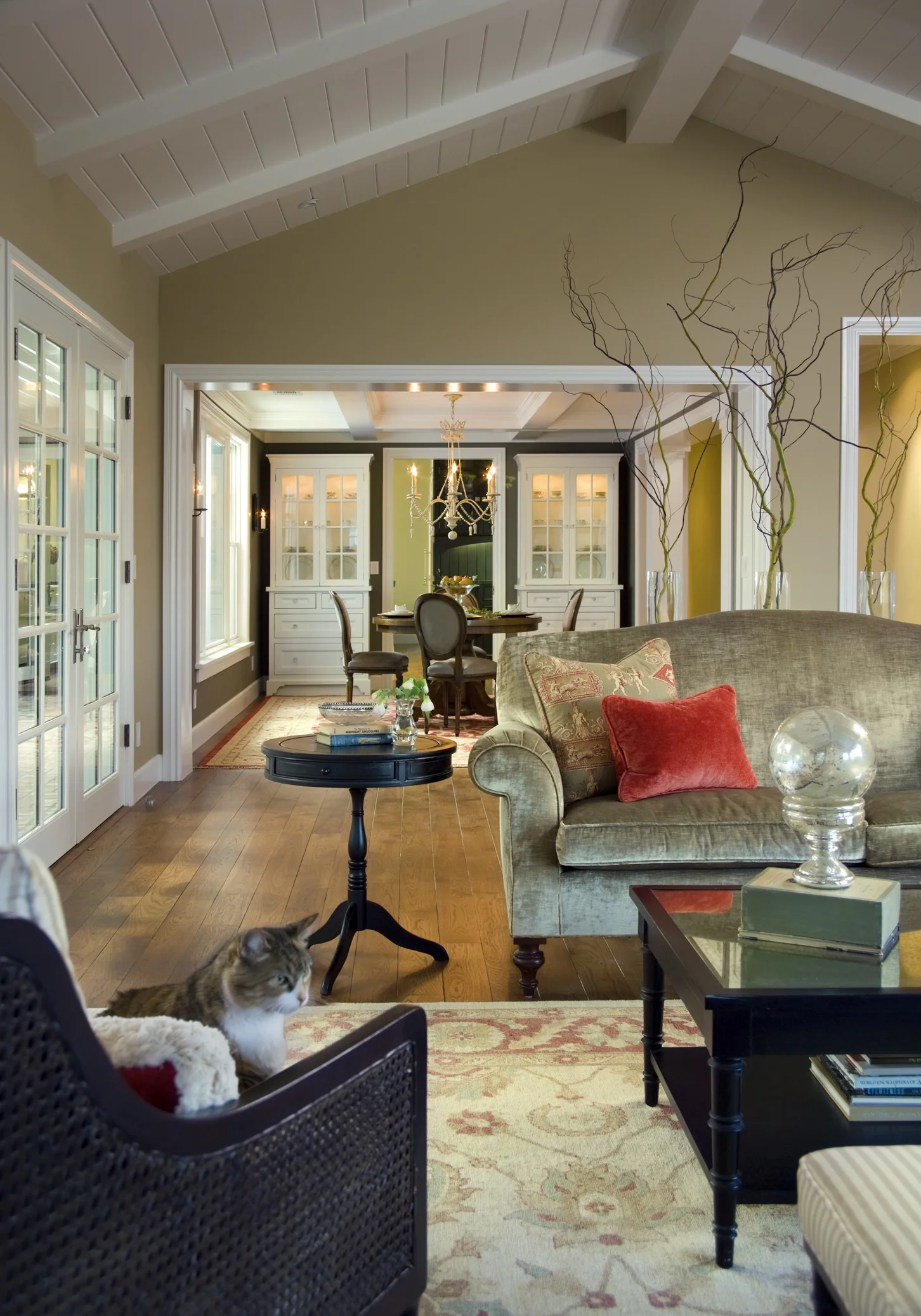 living room 1.jpg