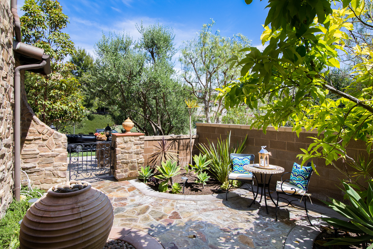 31 View Terrace, Irvine_0366-HDR.jpg