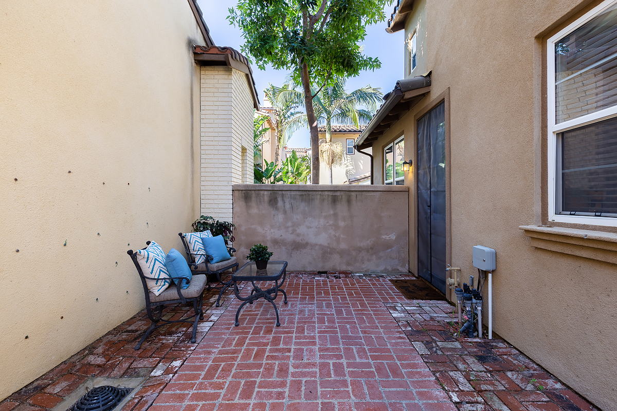 207 Tall Oak_0357-HDR.jpg