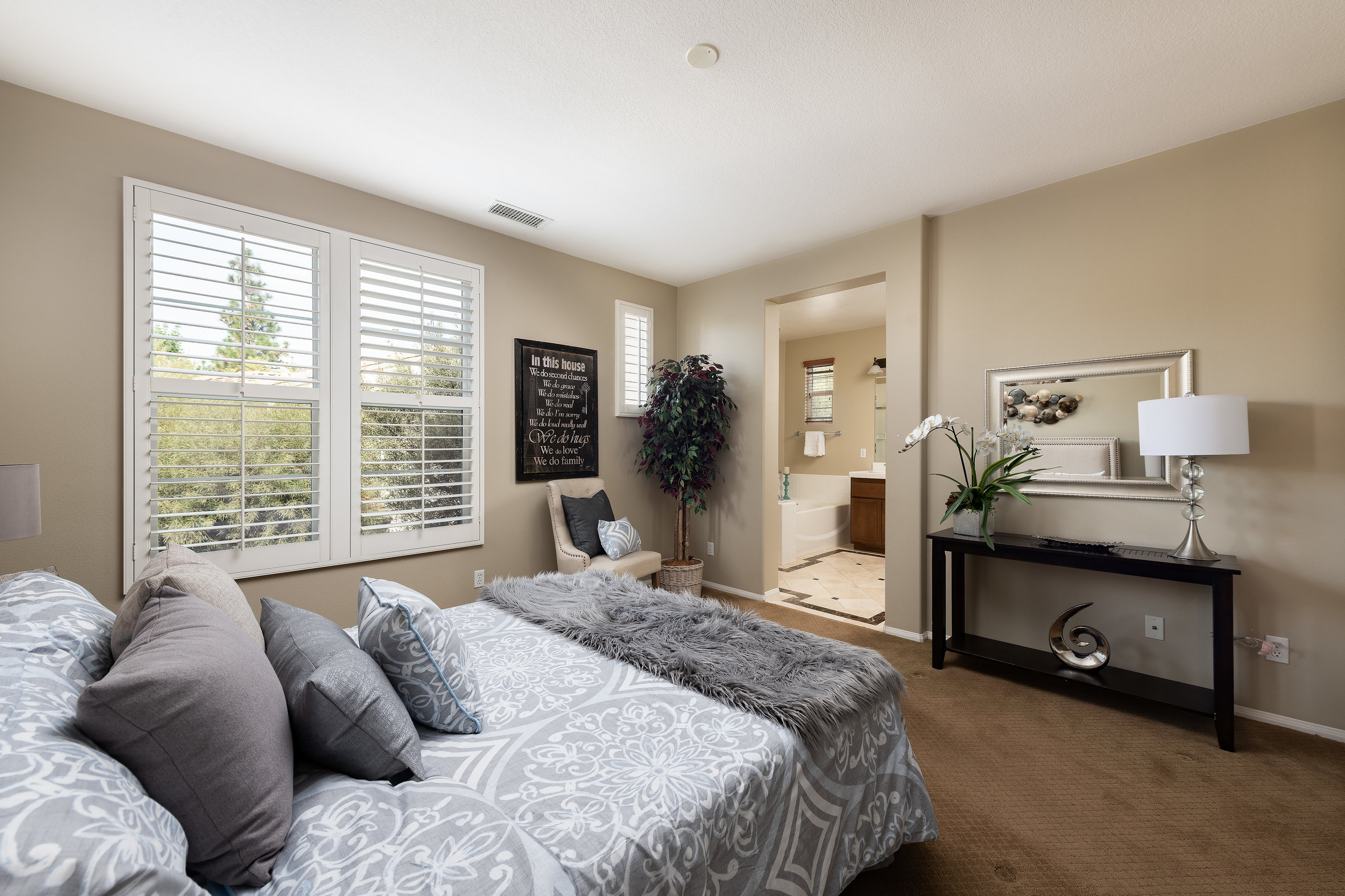 325 Tall Oak_0012.jpg
