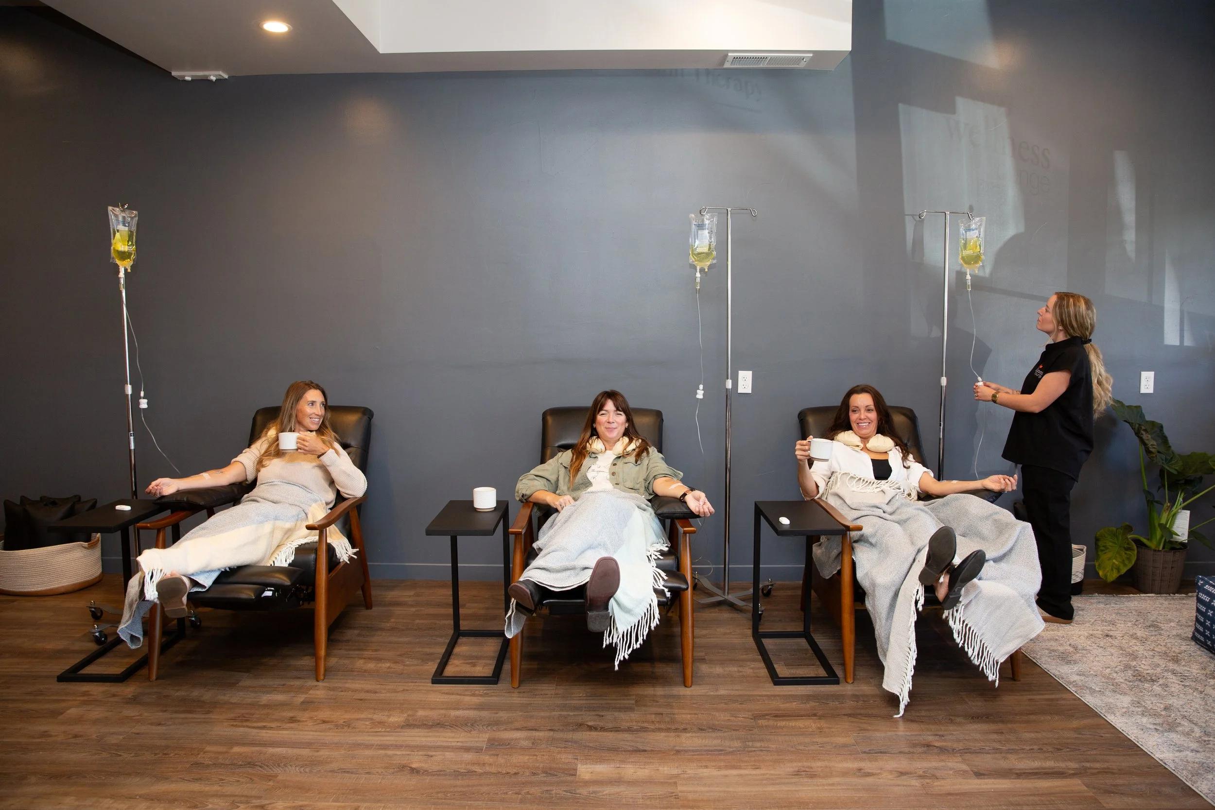 IV Therapy in South Lake Tahoe: Why Visitors &amp; Locals Are Choosing the Wellness Lounge for Hydration, Recovery, and Wellness Support