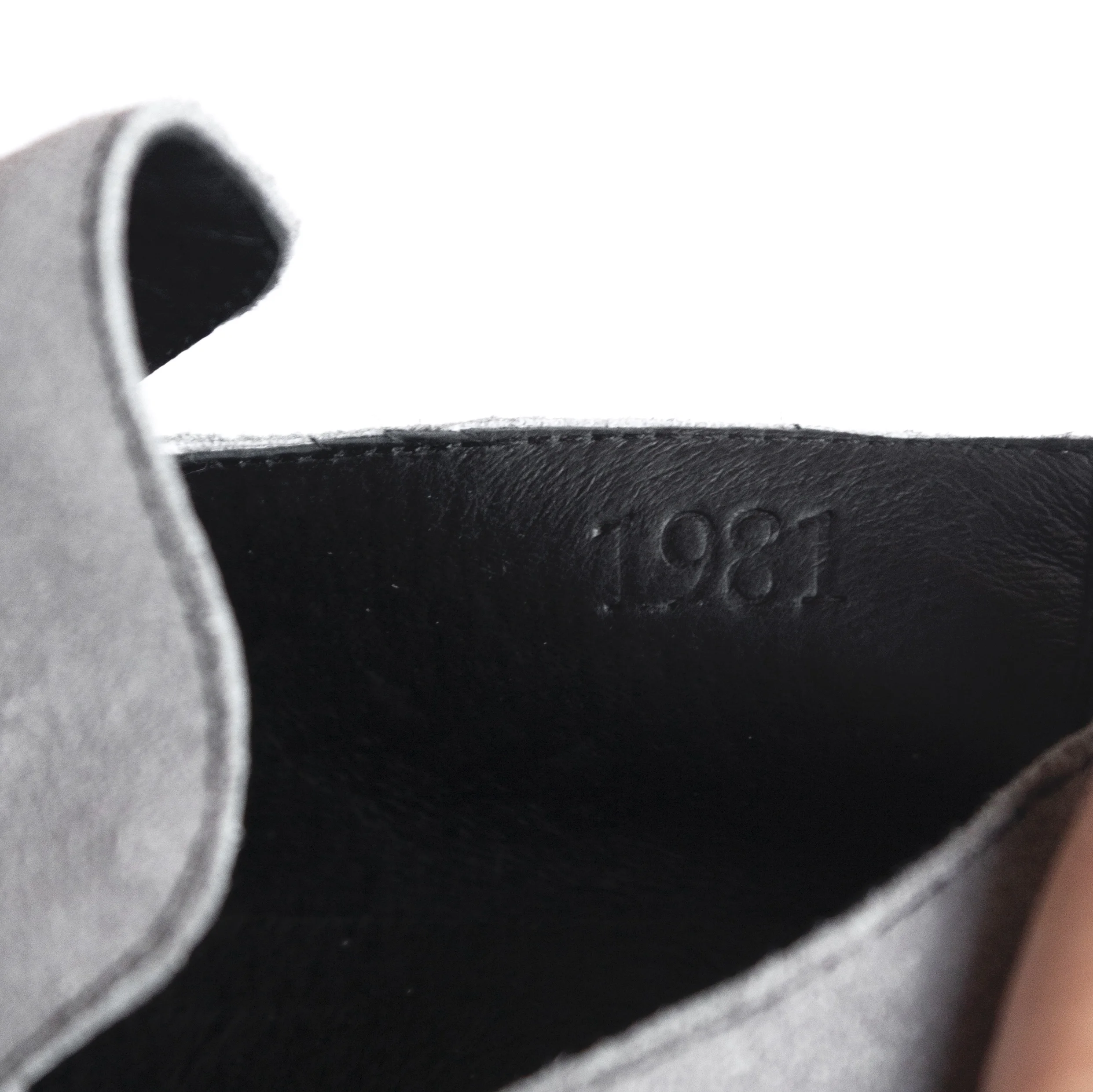 4E953394-0D69-47A2-8758-CE3F343649CA