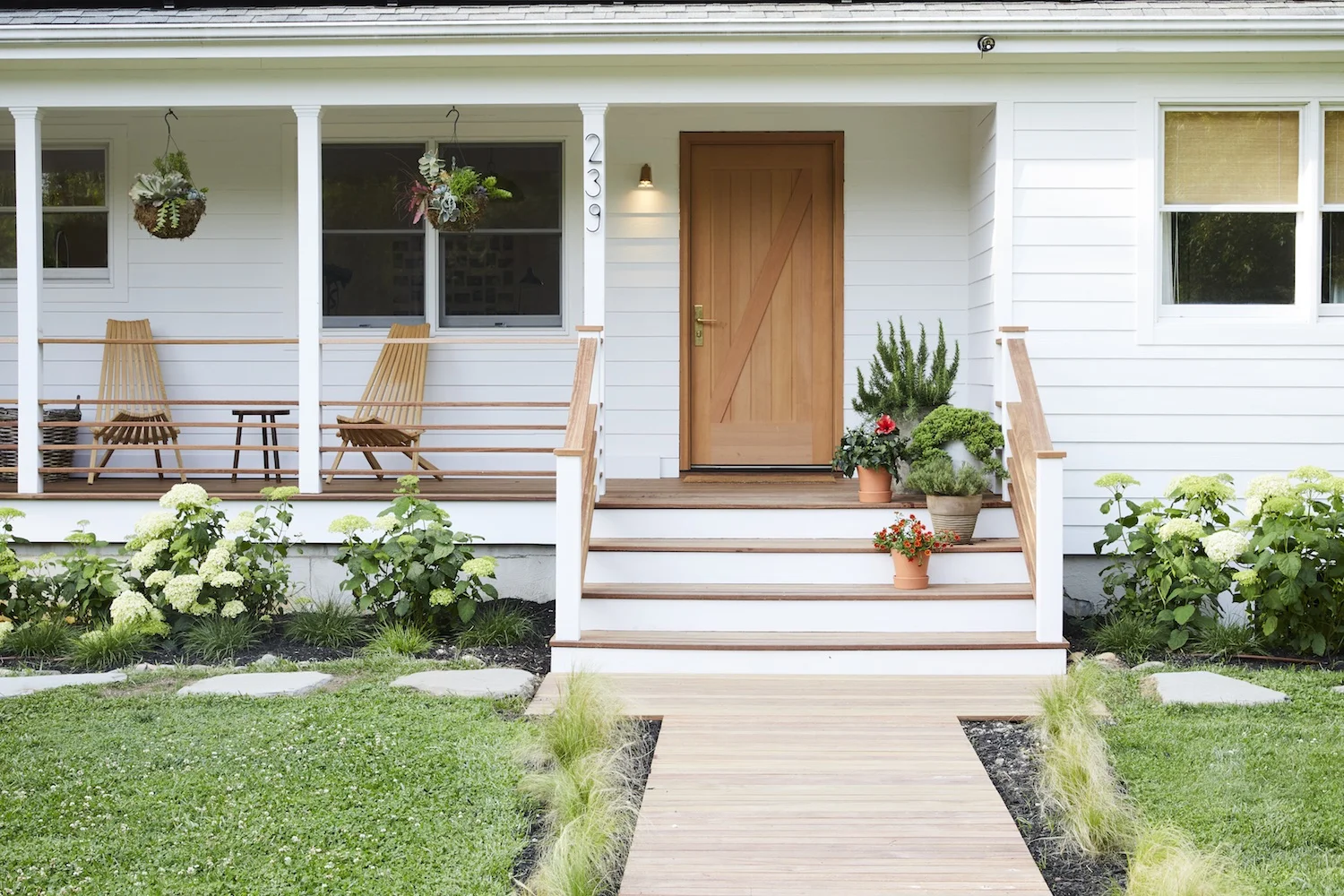 McKinely_Bungalow_Exteriors_002.jpg