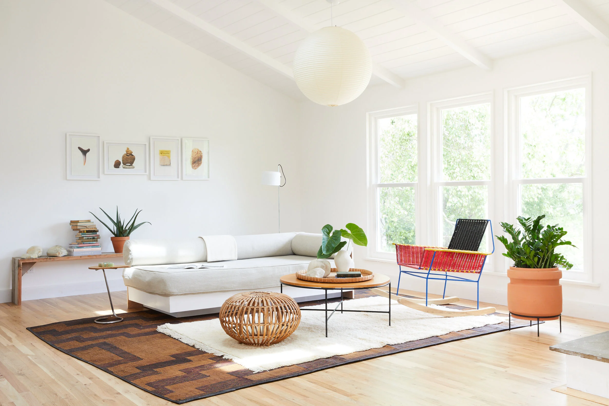 Bungalow#2_Living_013.jpg
