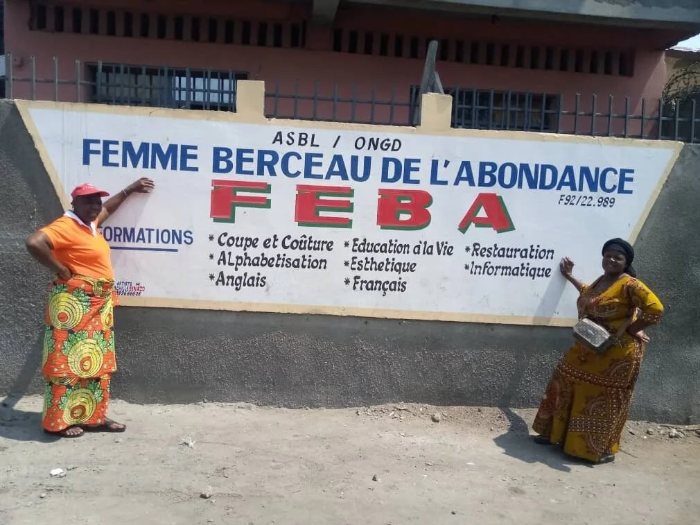 womens+center+with+sign.jpg