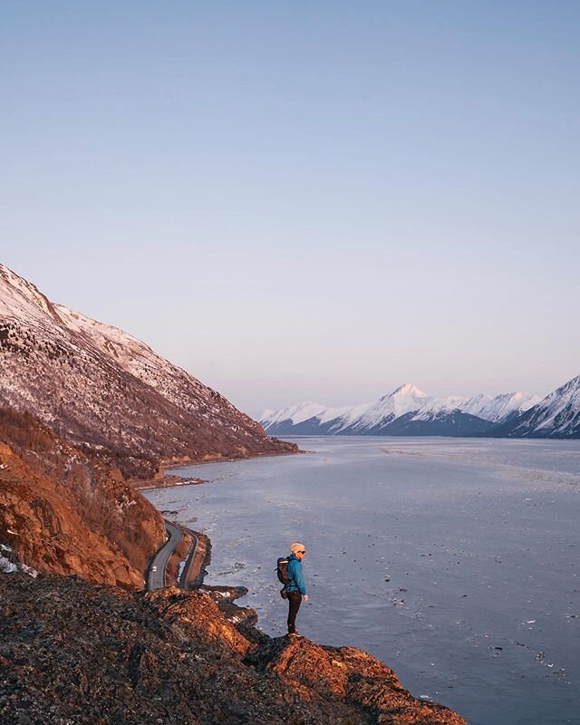 Even the most stressful days can be forgotten about when surround by summits and seas. Sweet dreams Alaska. 🌙