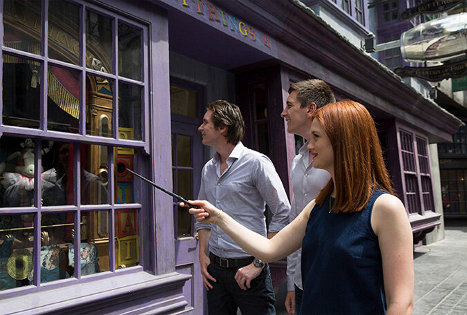 diagon_alley_wand_in_action.jpg