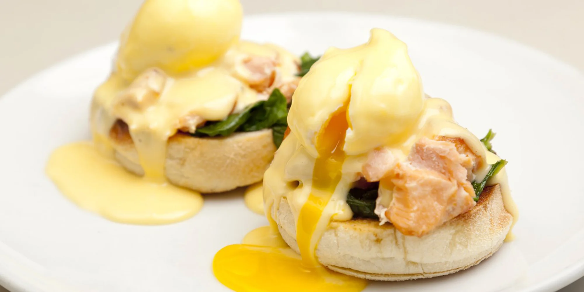 Cafe-Matteo-Cairns-Salmon-Benedict.jpg