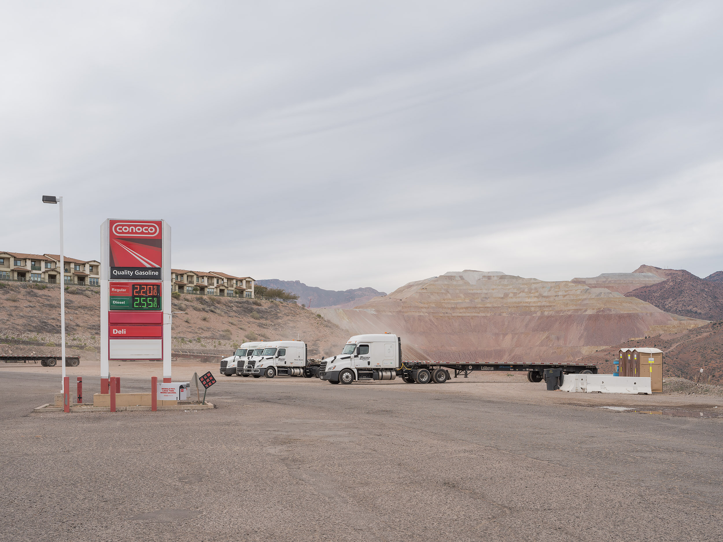 The Morenci Conoco is operated by Freeport-McMoRan employees. Traveling through Arizona, at the time this was the lowest observed fuel price in the state, suggesting a Freeport McMoRan subsidy.